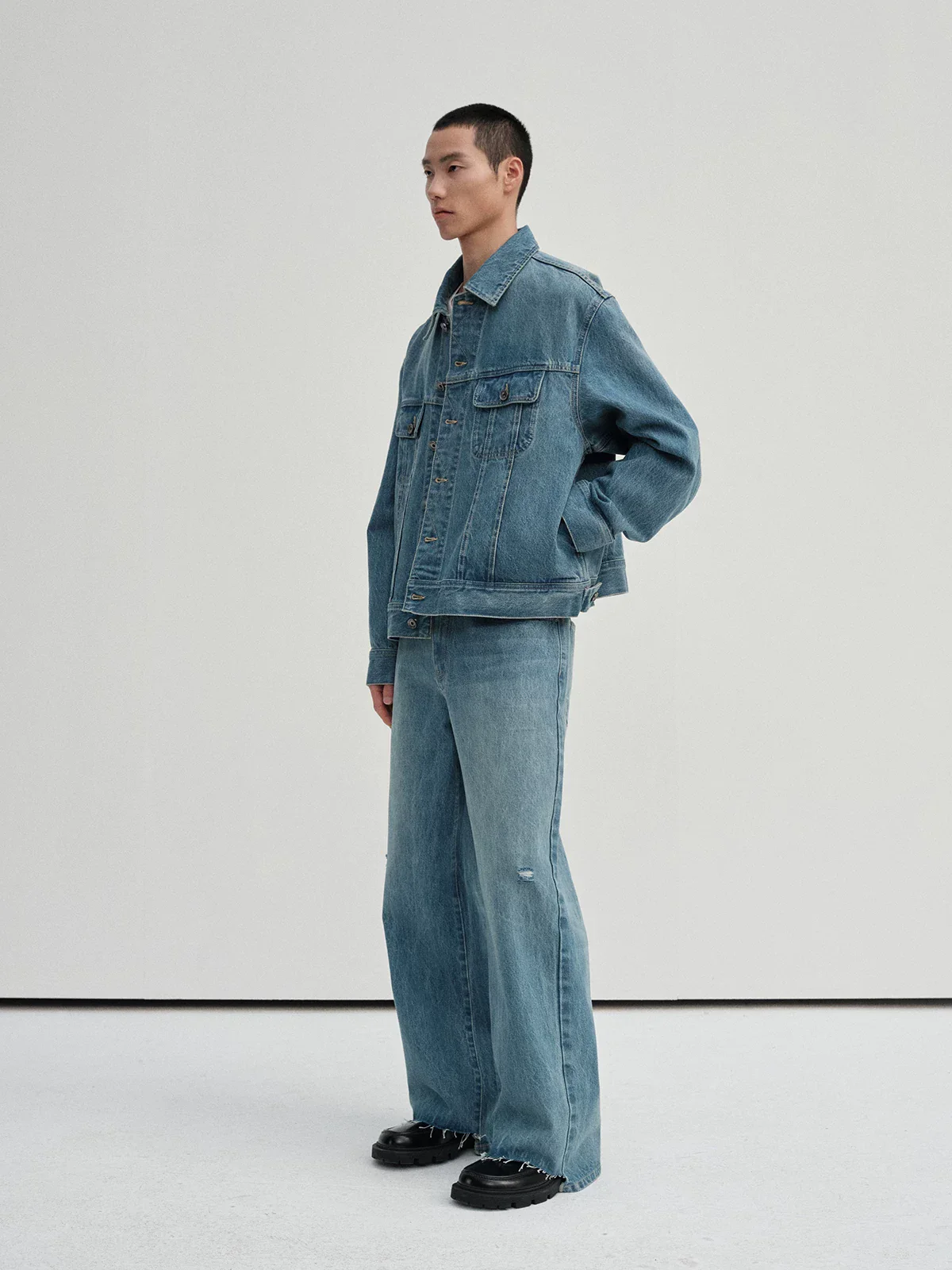 14oz ORTA Denim Cropped Trucker Jacket - Image 2