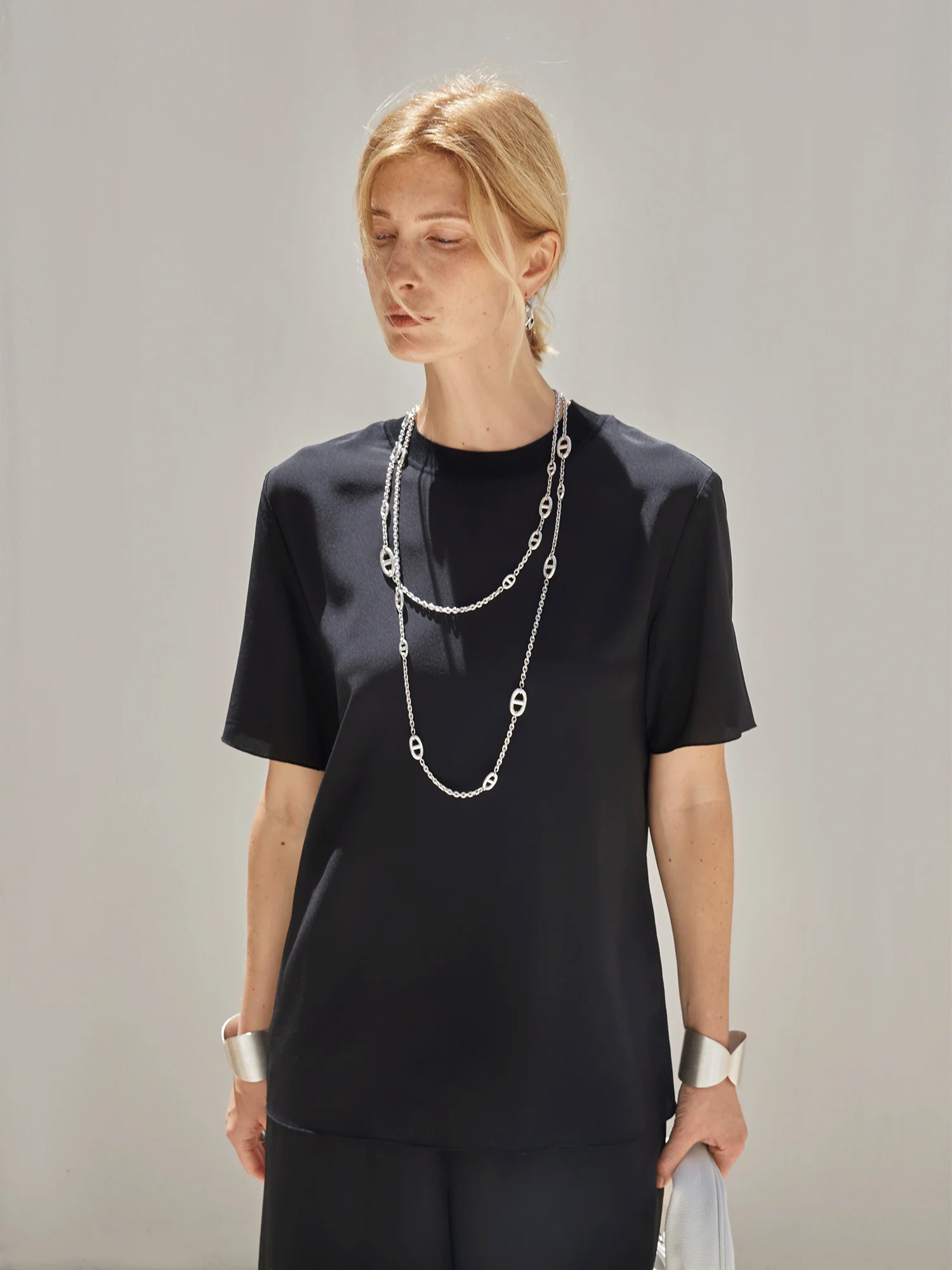 18‑Momme Mulberry Silk Crewneck Top & Wide-Leg Pants Set - Image 4