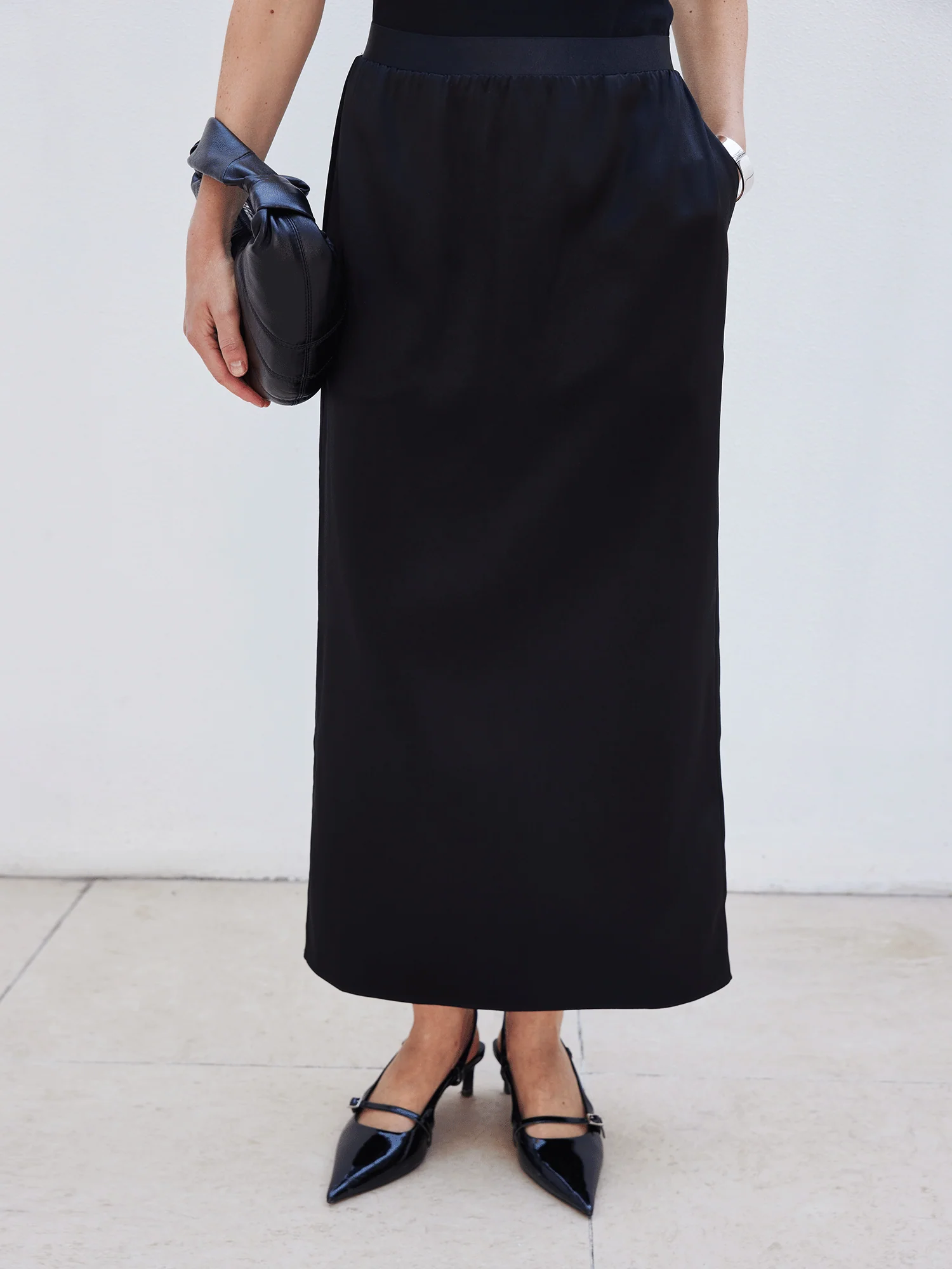 30 Momme Silk Back-Slit Skirt