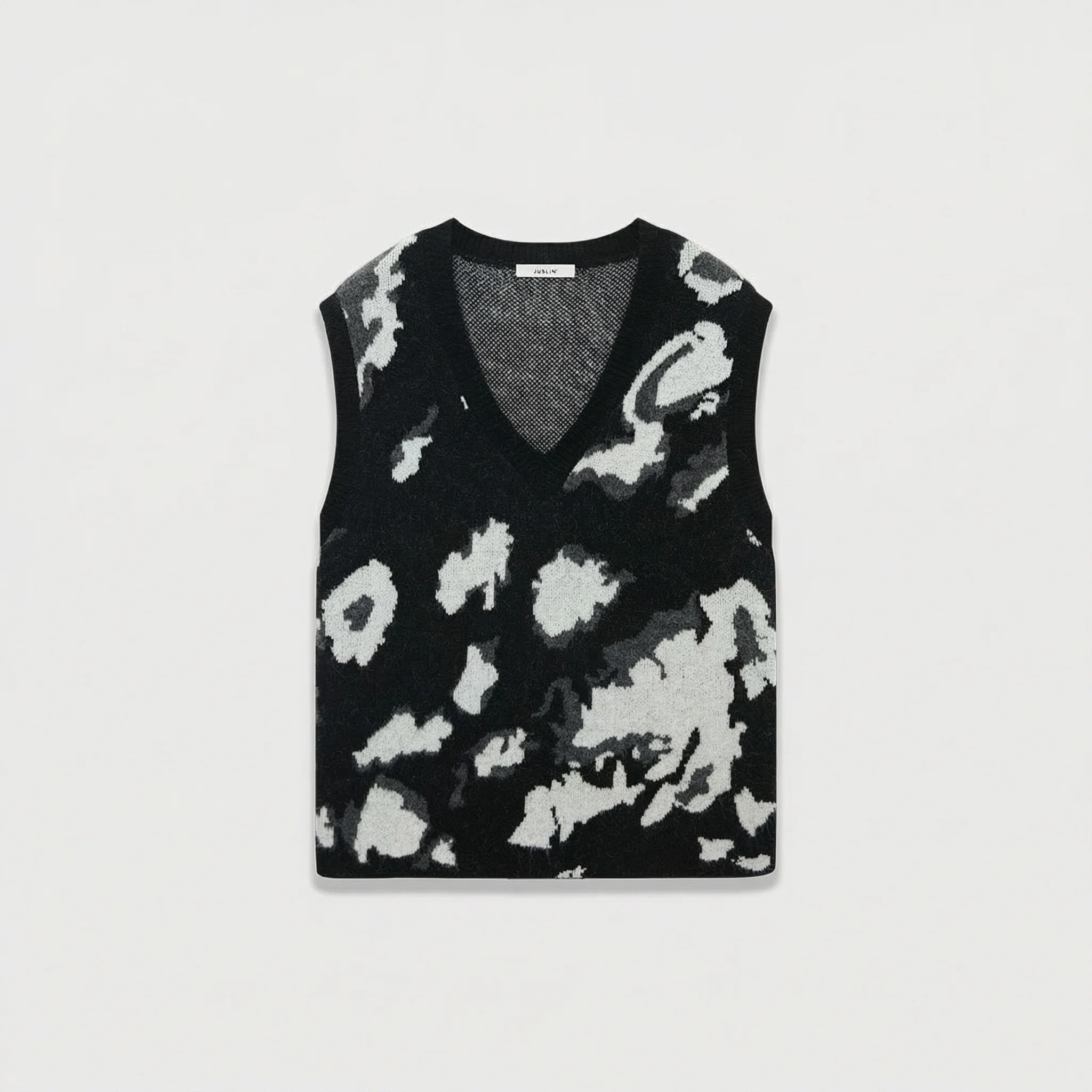 Abstract Jacquard V-neck Vest & Scarf Set - Image 6