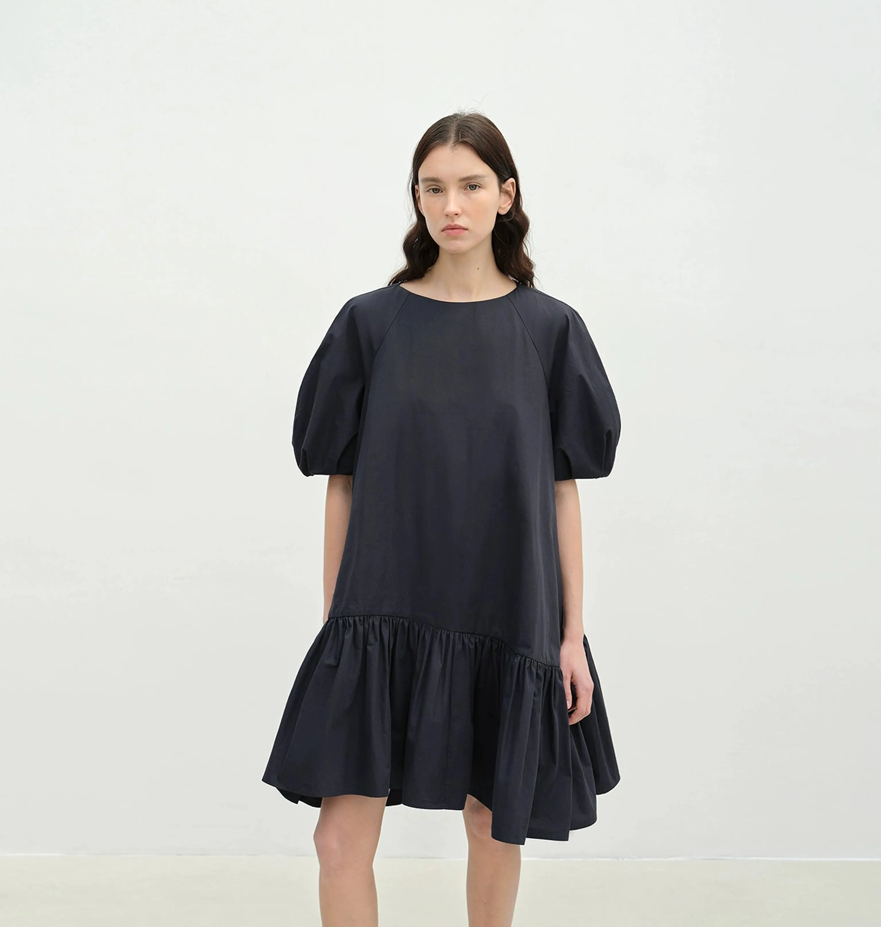 Ailande Puff Sleeve Dress - Image 10
