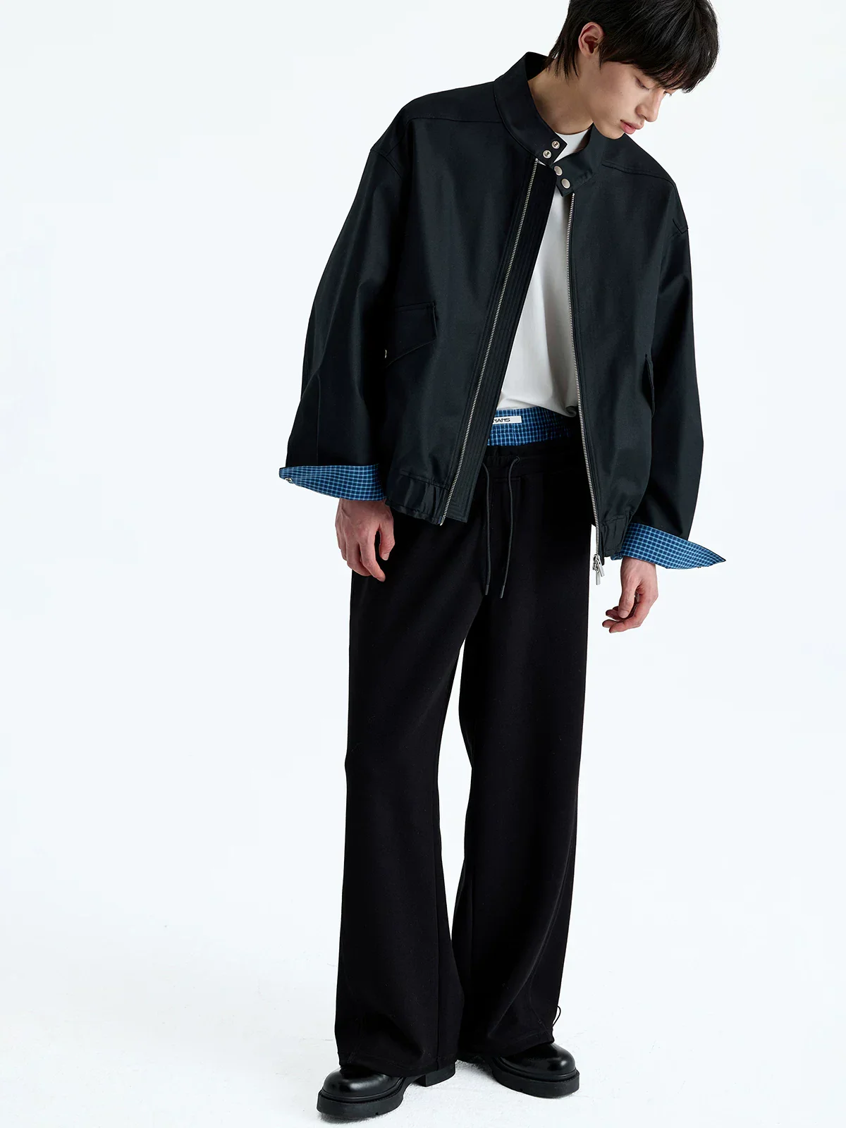 Air-Layer Check Waistband Wide-Leg Sweatpants - Image 4