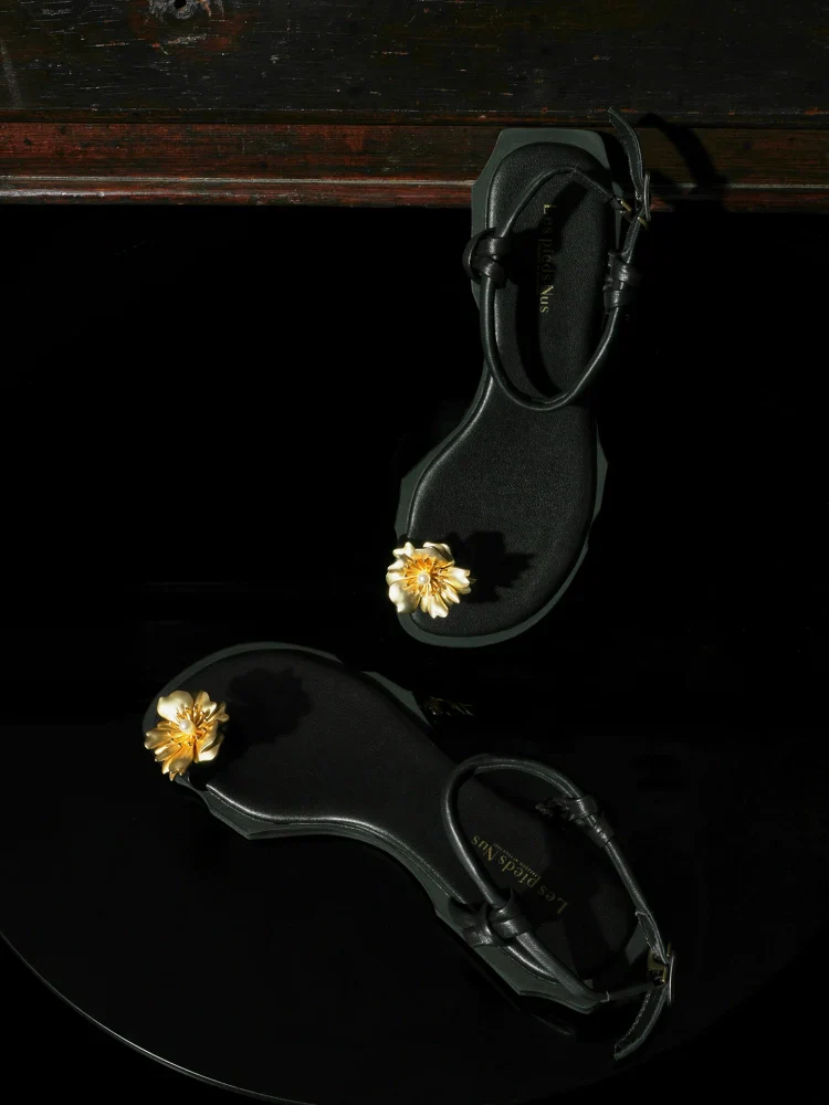 Alloy Flower Toe Sandal
