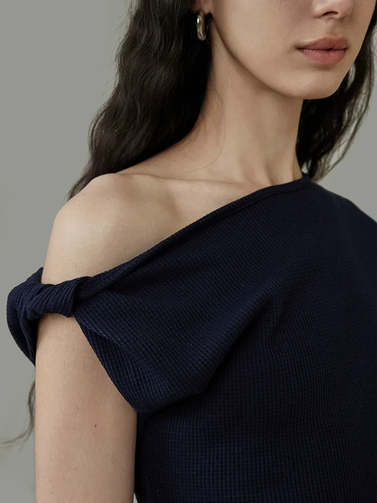 Asymmetrical One-Shoulder Top - Image 3
