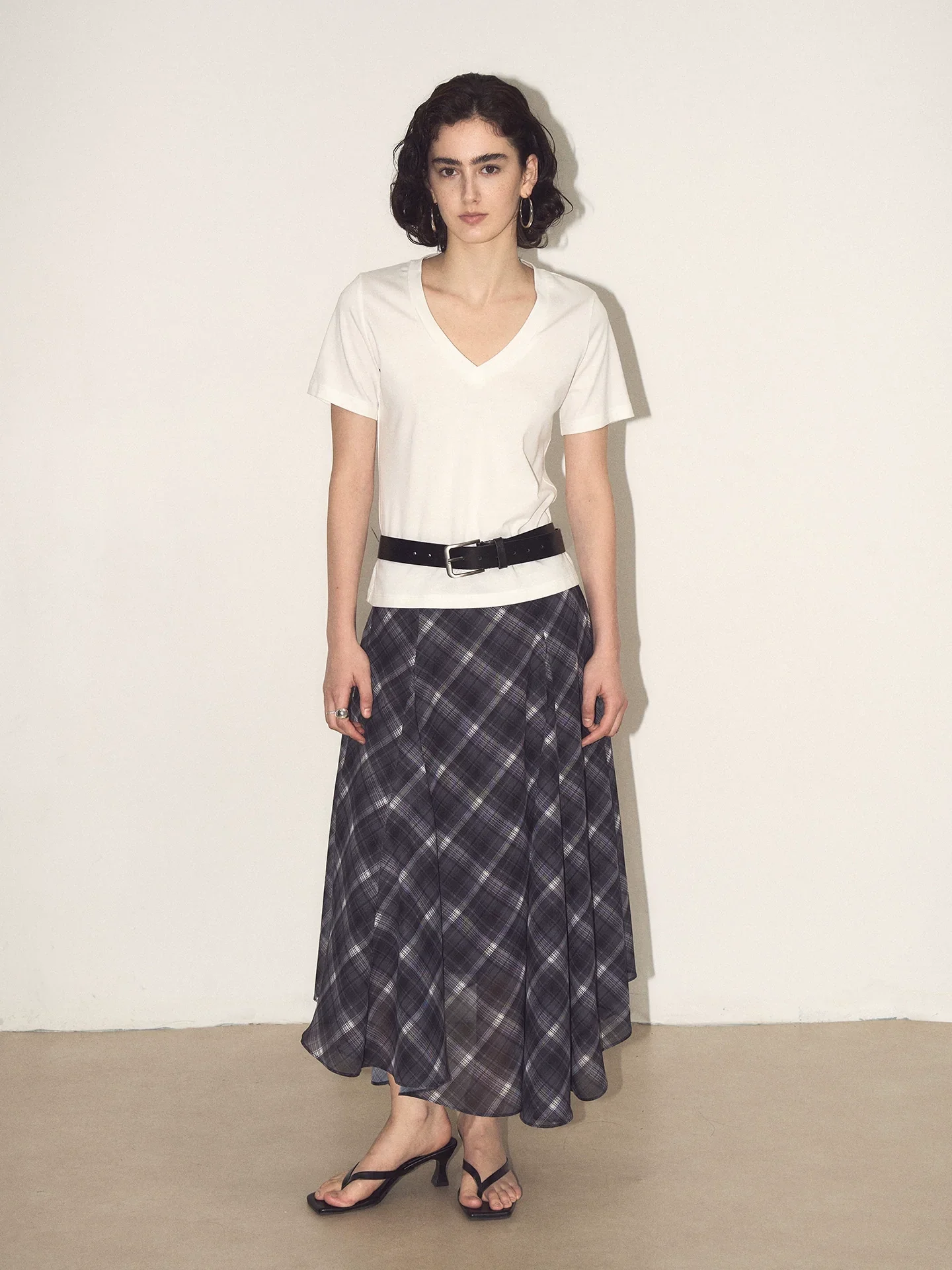 Asymmetrical Plaid Chiffon Skirt - Image 4