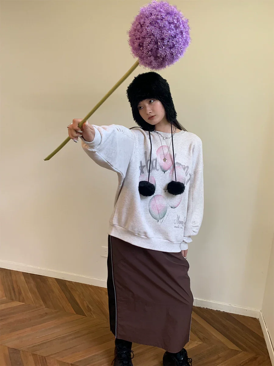 Balloon Graphic Sweatshirt - Image 3