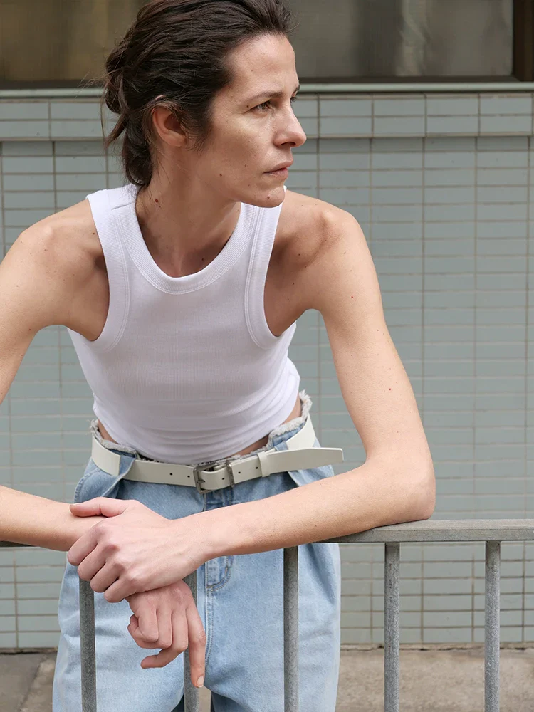 Basic Cut-Out Shoulder Slim Tank Top - Image 3