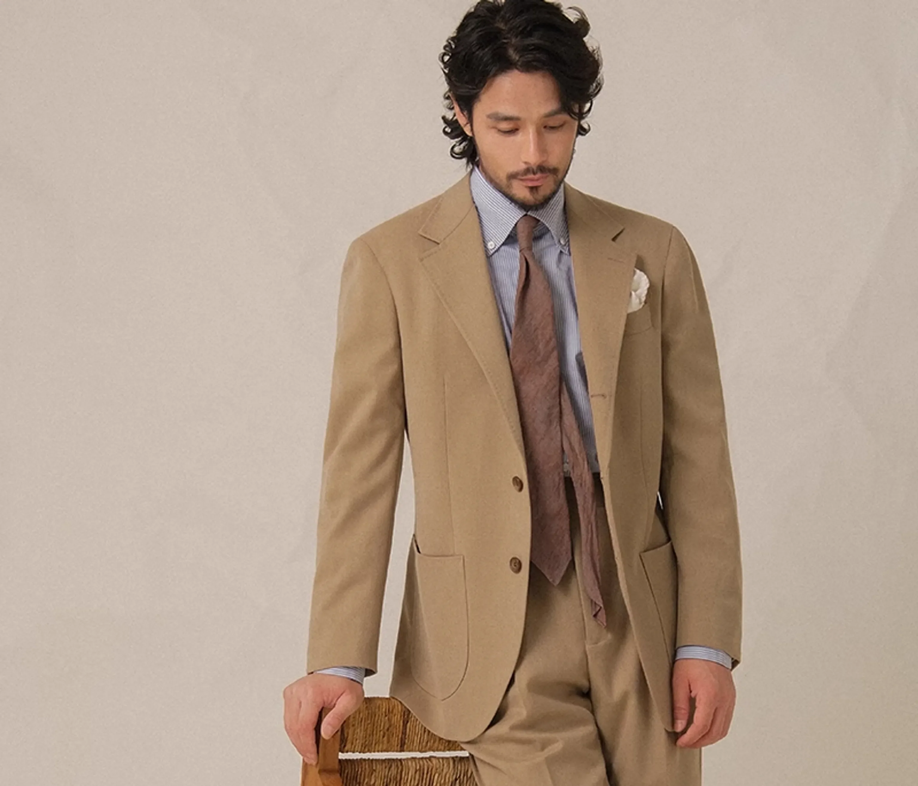 Beige Tailored Suit - Image 5