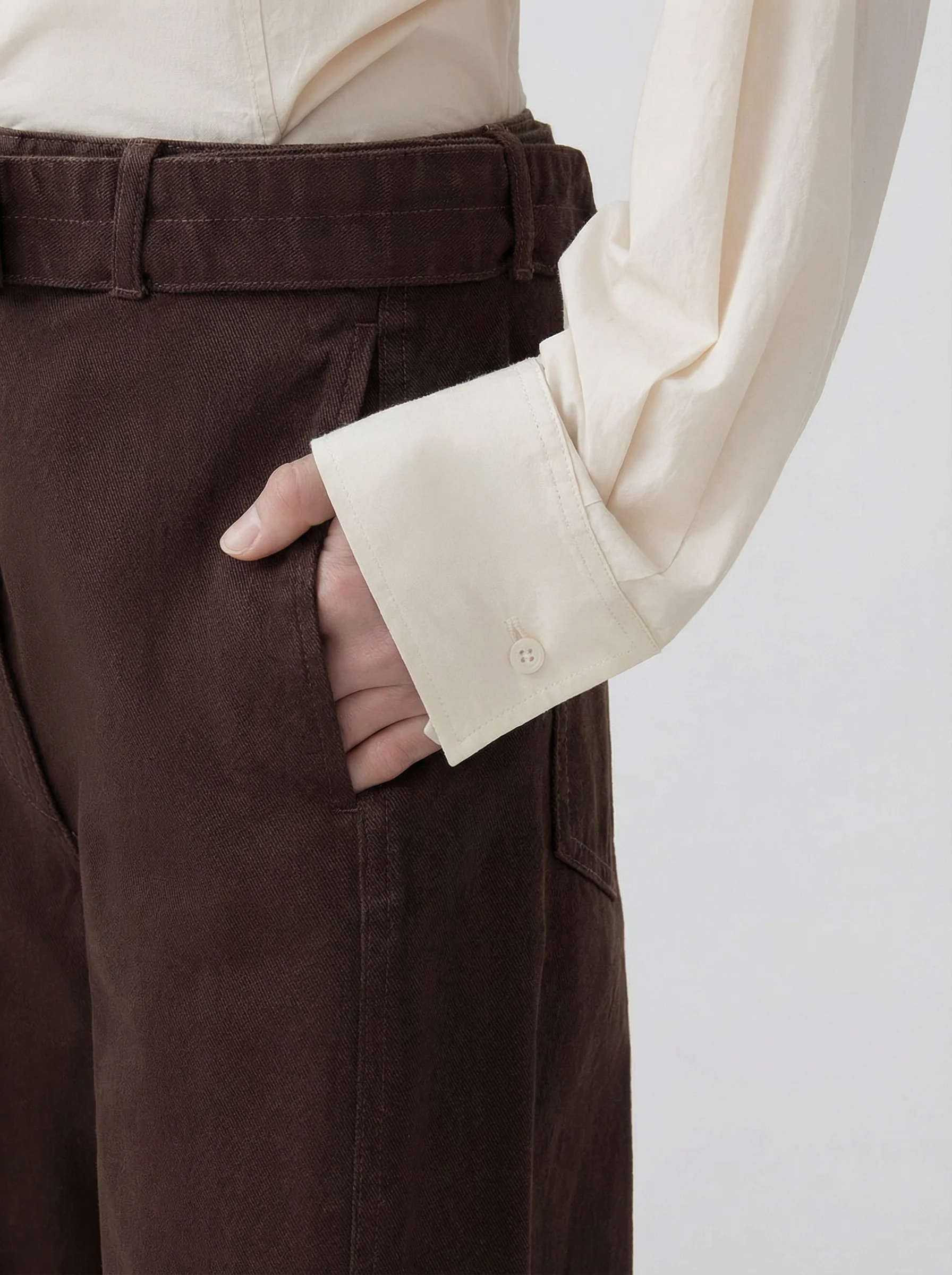 Belted Wide-Leg Jeans - Image 5