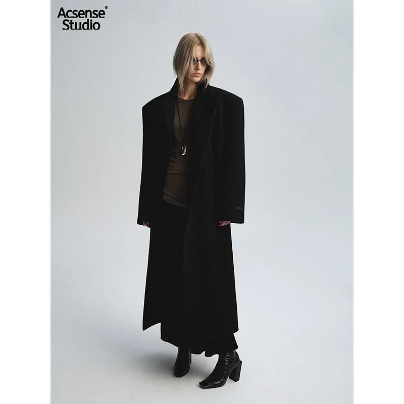 Black Silk Velvet Fishtail Skirt - Image 4