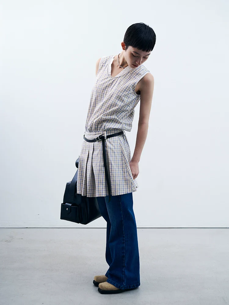 Blue Washed Flared Jeans - Image 3