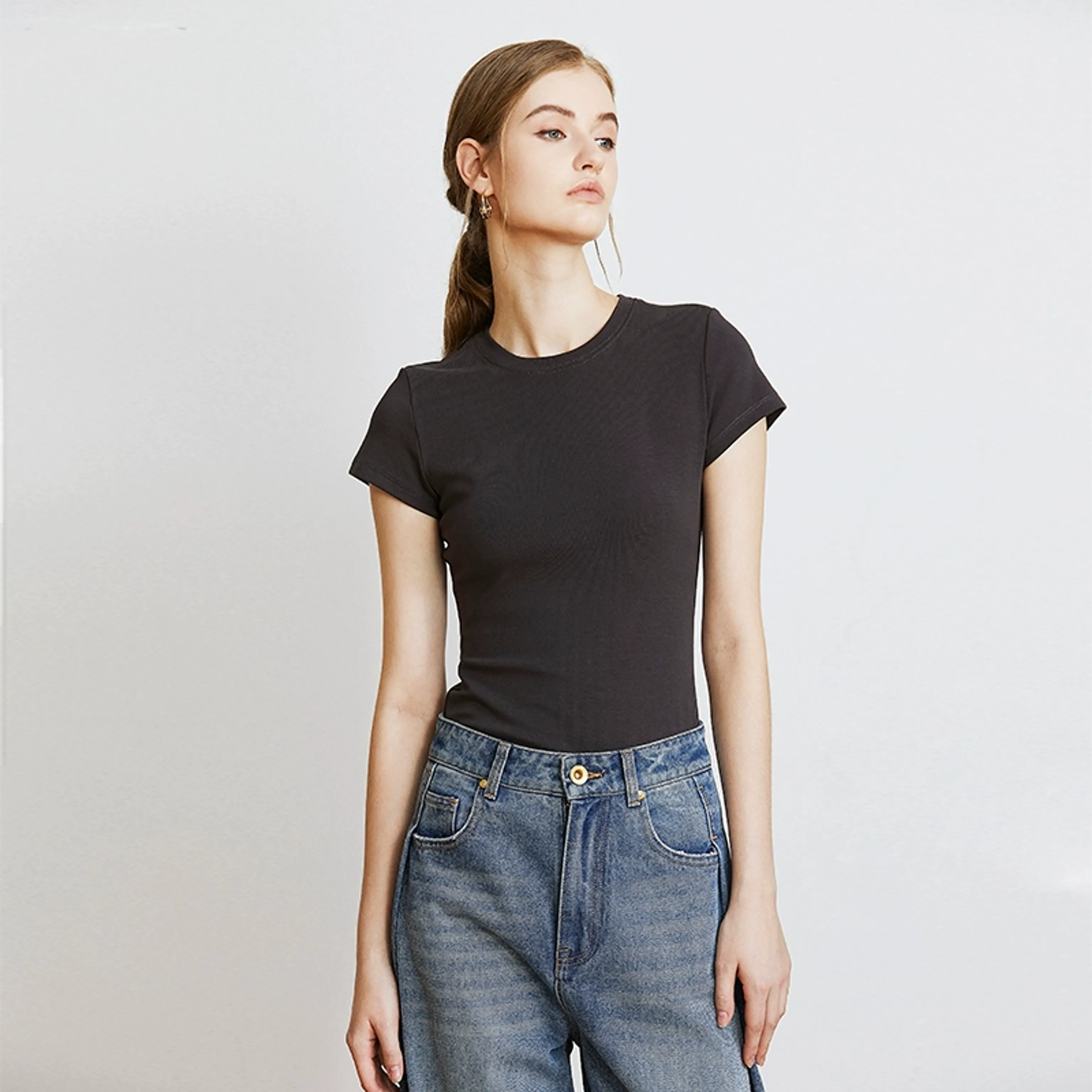 Body-Shaping Slim T-Shirt - Image 5