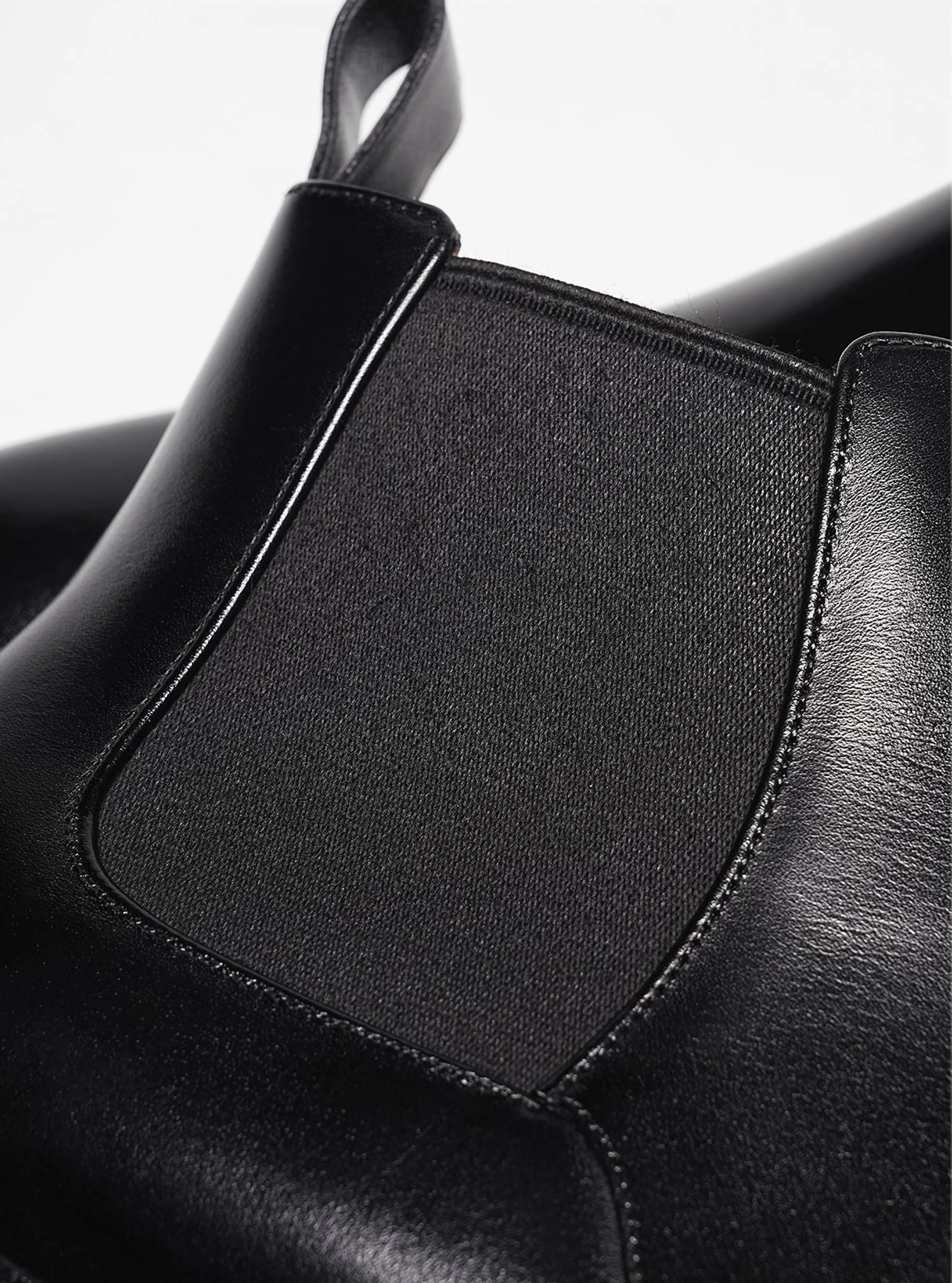 Box Calf Goodyear Chelsea Boot - Image 4