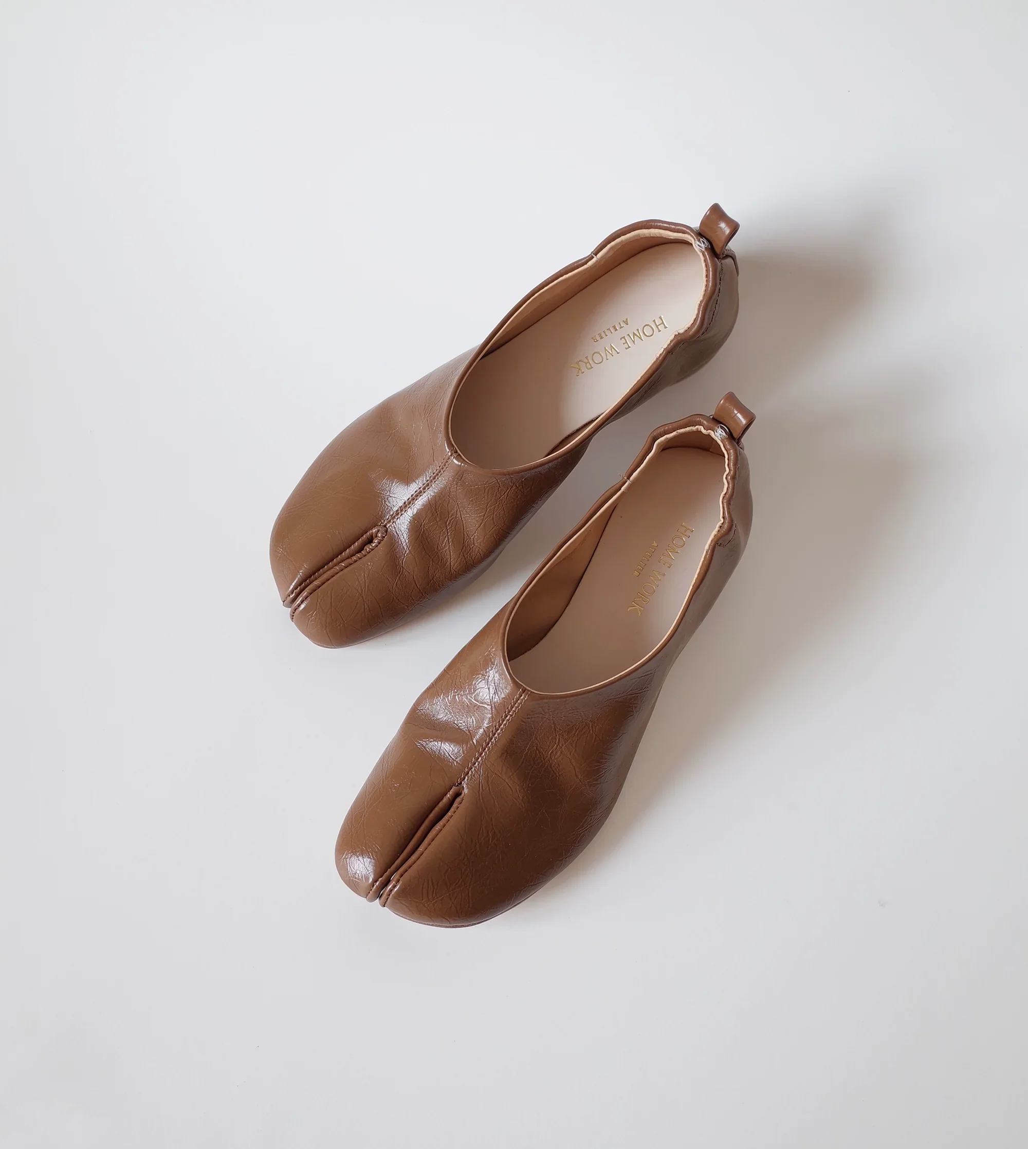 Brown Split-Toe Tabi Shoes - Image 4