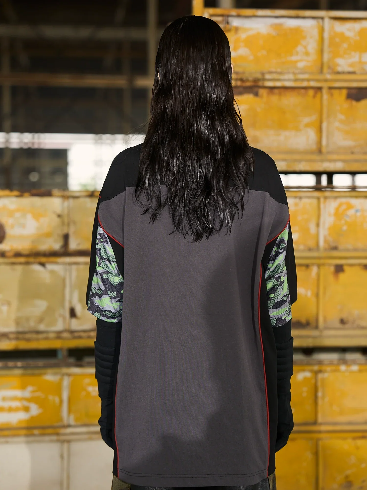 Camouflage Mesh Contrast Tee - Image 2