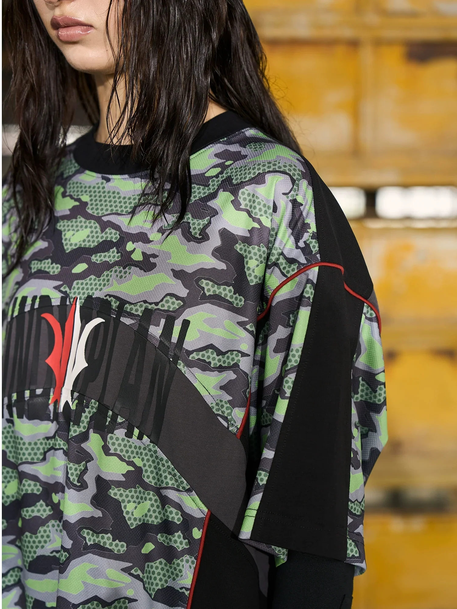 Camouflage Mesh Contrast Tee - Image 3