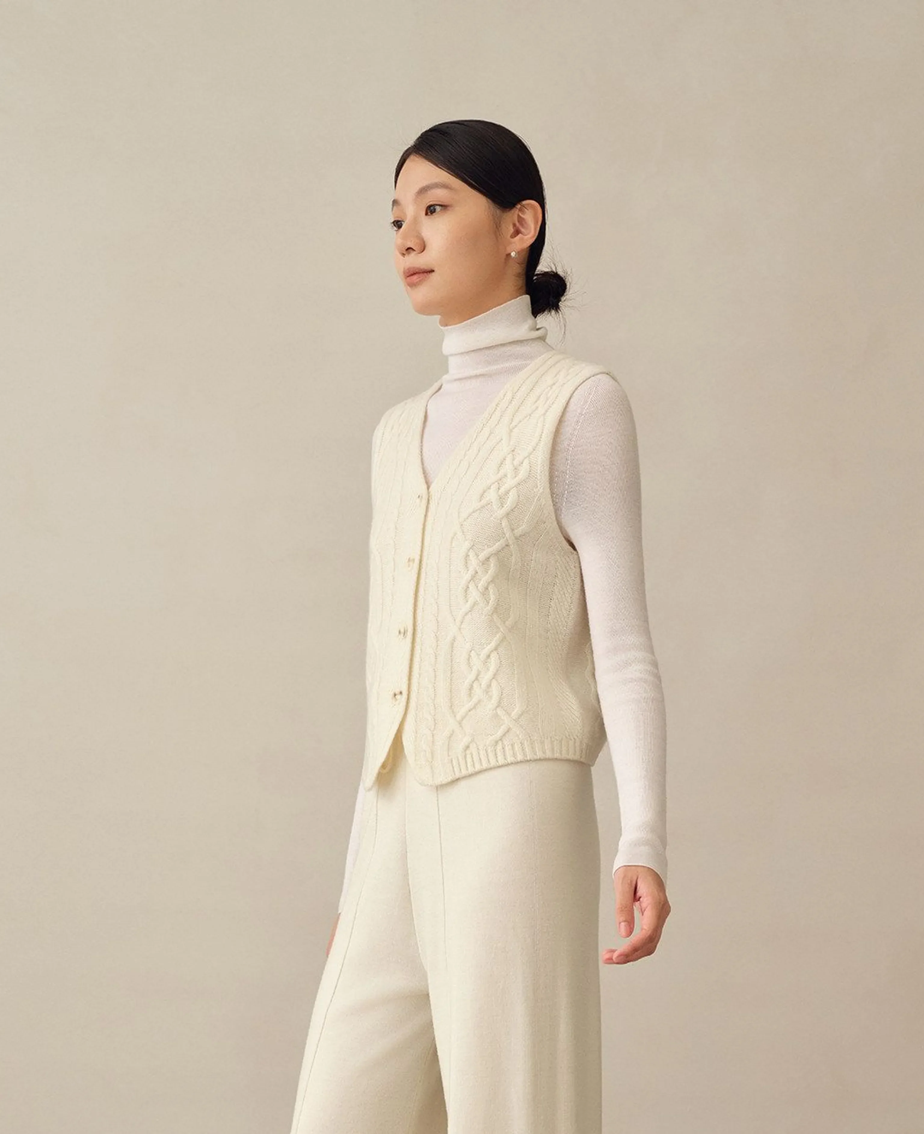 Cashmere Cable-Knit Cardigan and Vest Set - Image 6