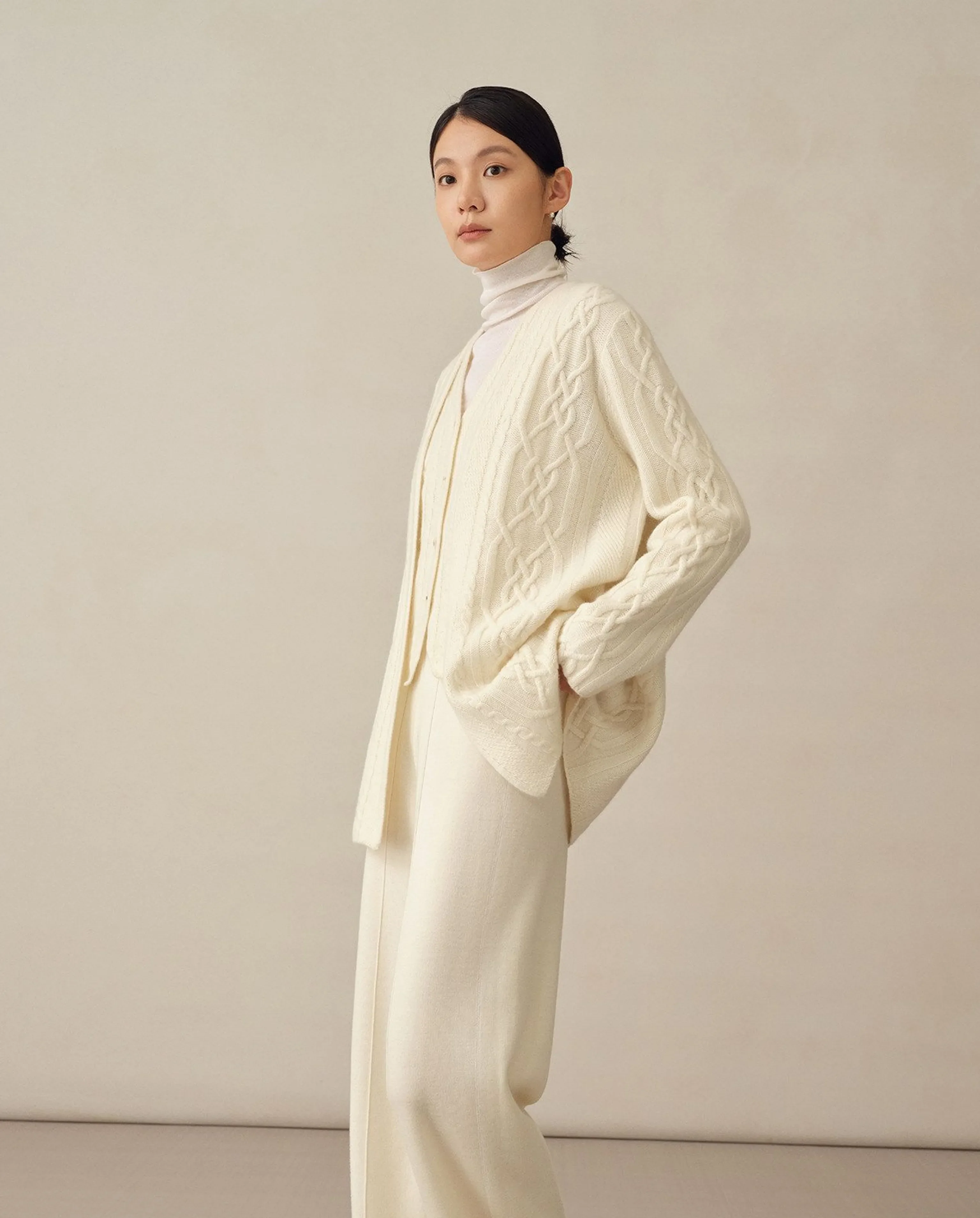 Cashmere Cable-Knit Cardigan and Vest Set - Image 7