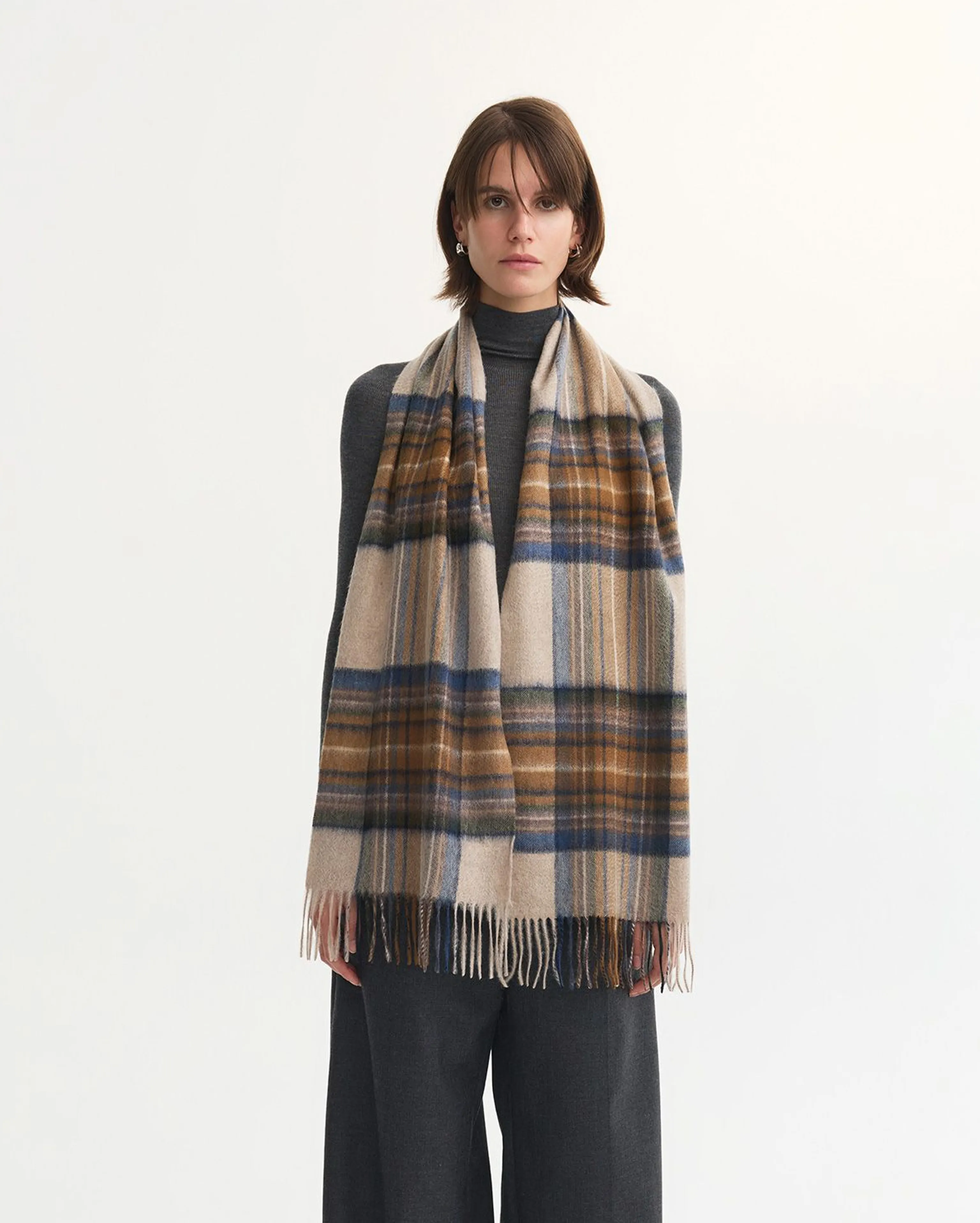 Cashmere Tartan Scarf - Image 10