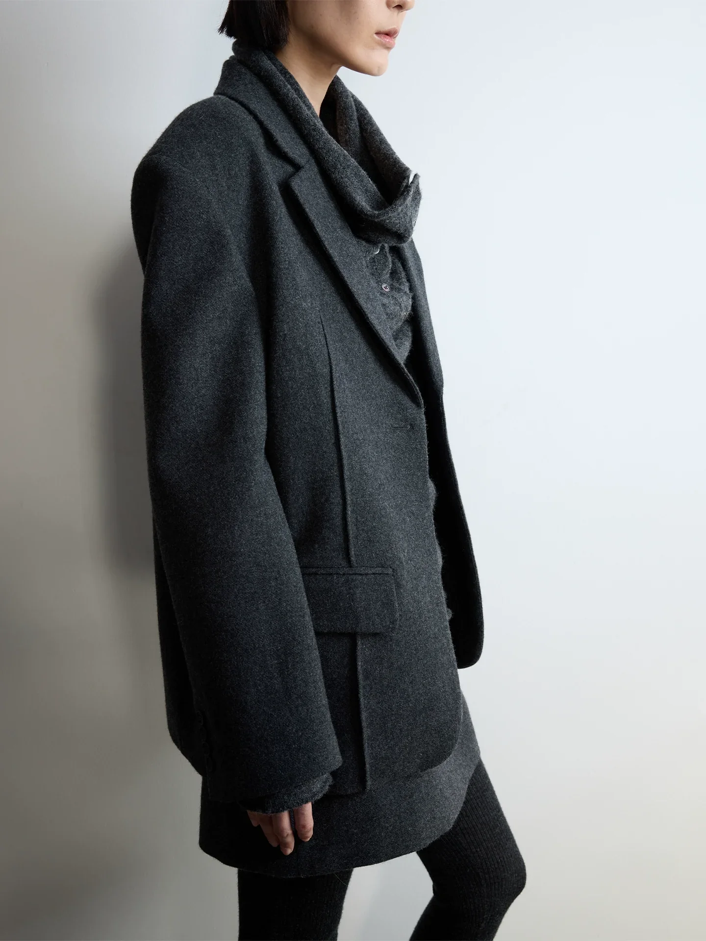 Charcoal Single-Button Wool Blazer - Image 2