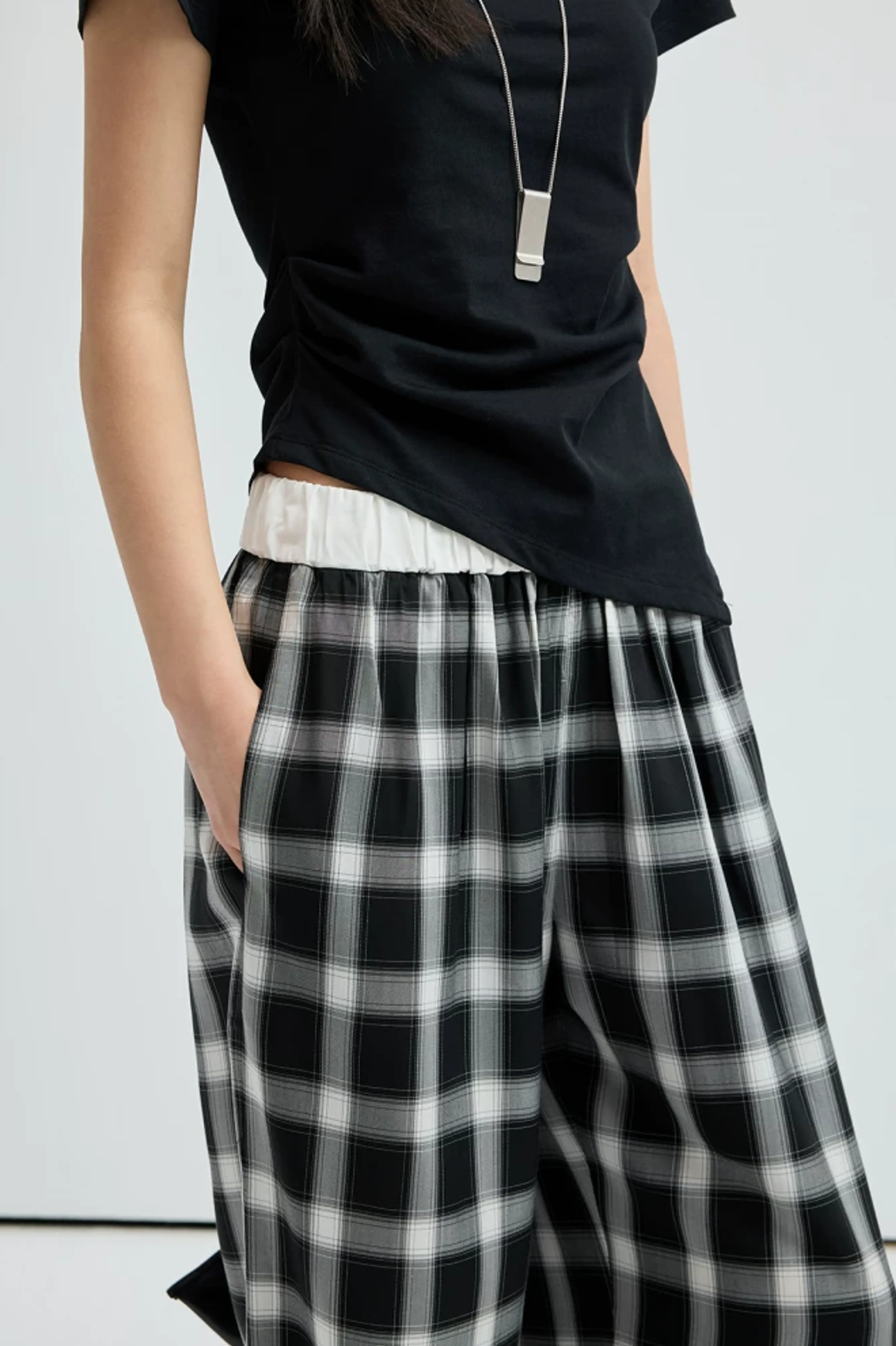 Checked Wide-Leg Pants - Image 5