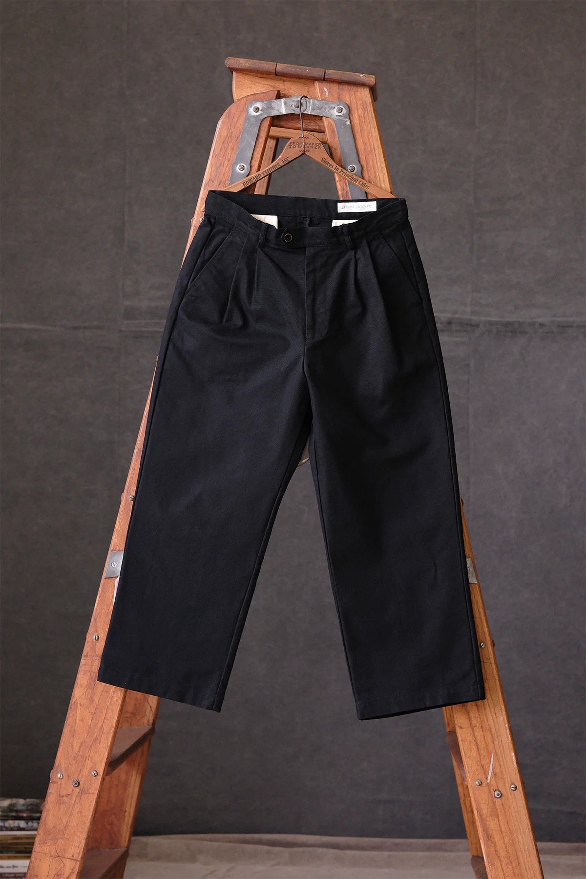 Classic Black Pleated Trousers - Image 9