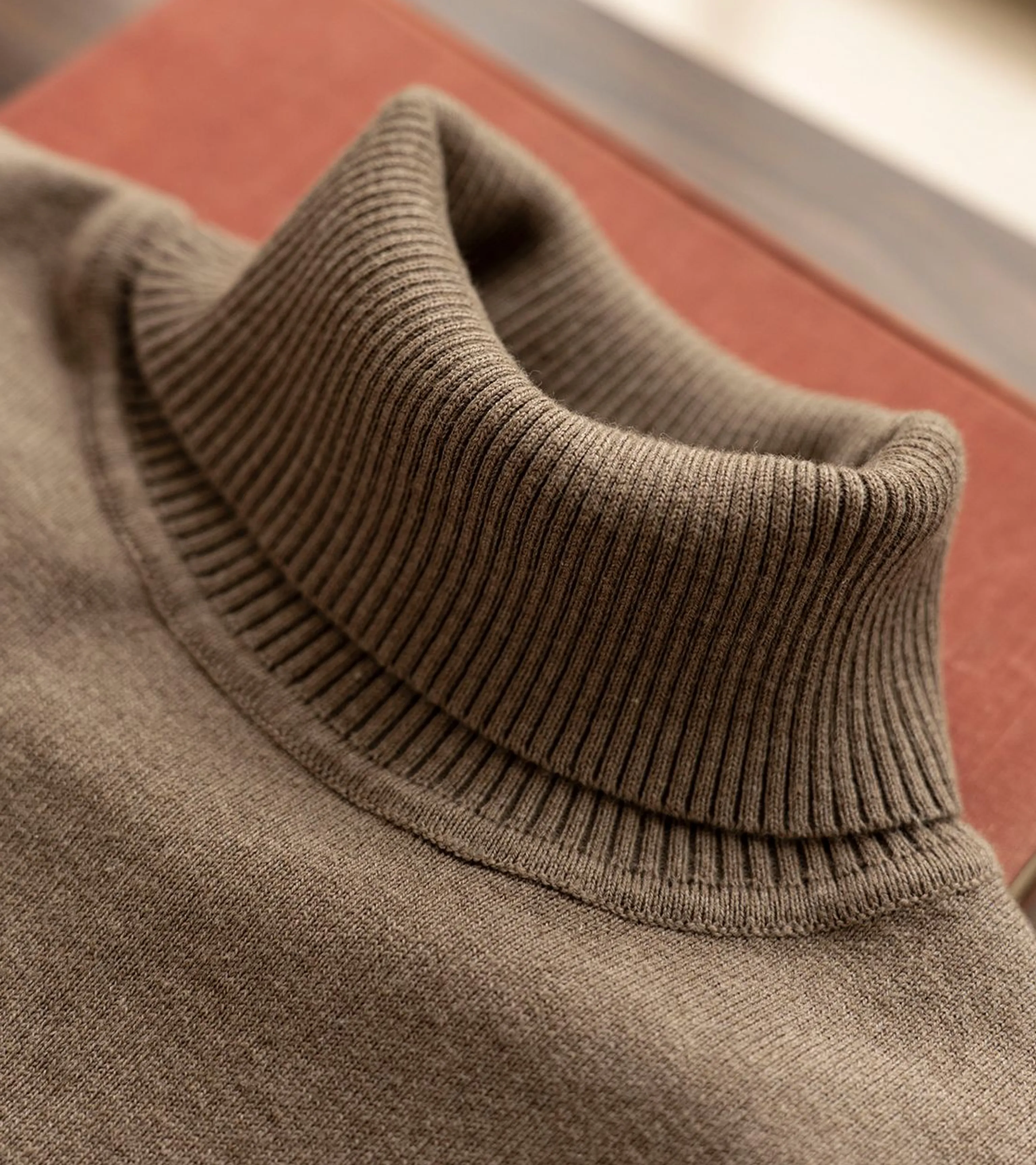 Classic Cotton-Cashmere Turtleneck Sweater - Image 4