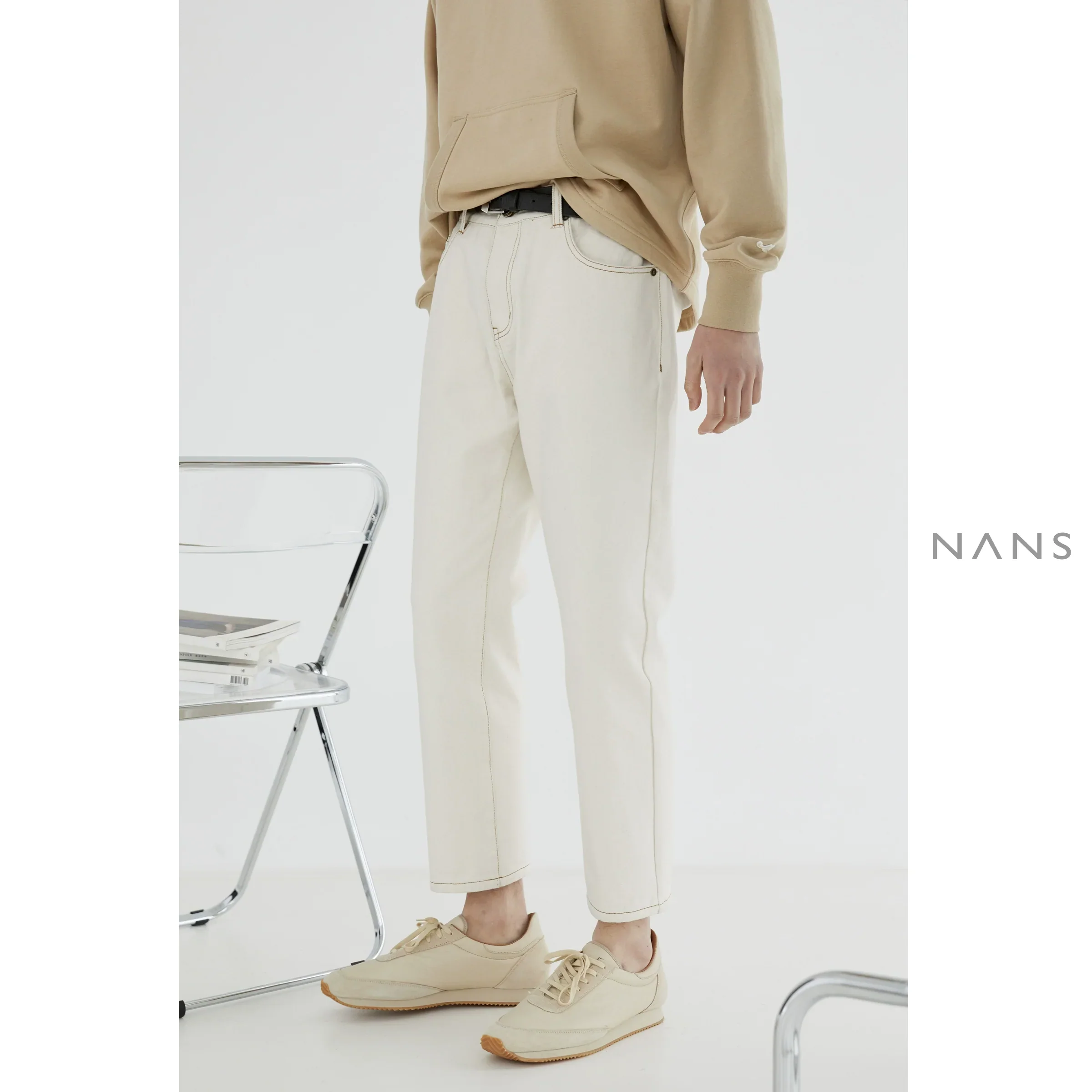 Classic Straight-Leg Denim Trousers - Image 2
