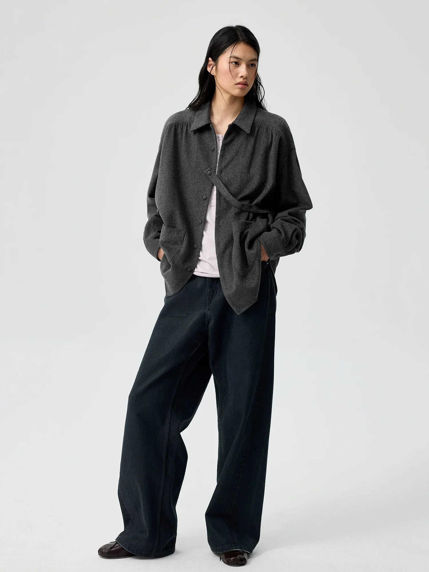 Coated Wide Straight Jeans - Image 5