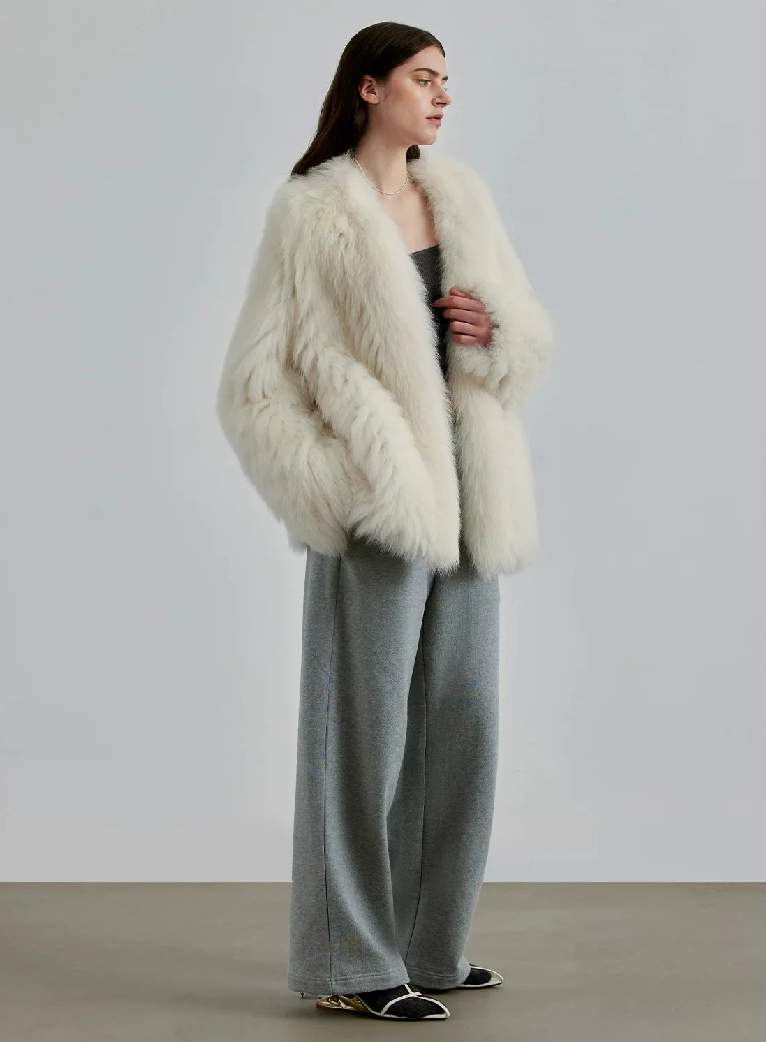 Collarless Fox Fur Jacket - Image 5