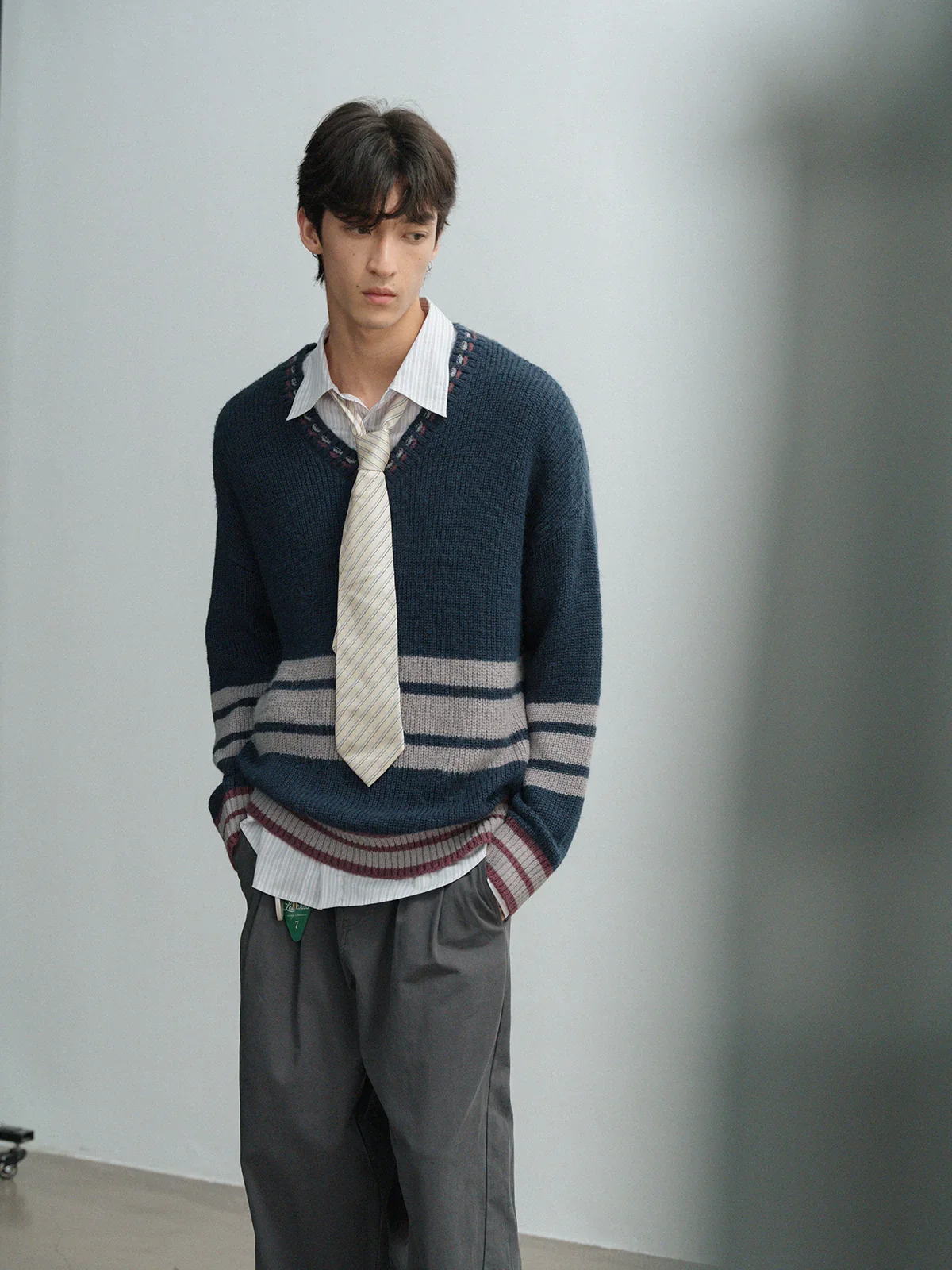 Contrast Stripe V-Neck Sweater - Image 2