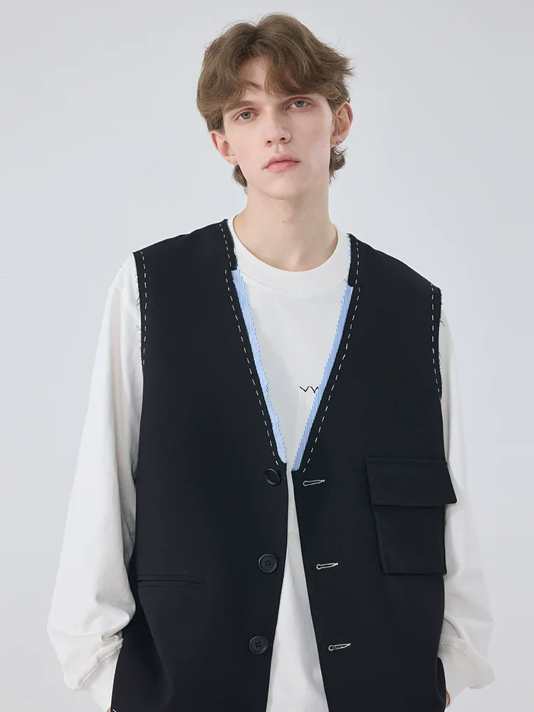 Contrast-Trim V-Neck Vest - Image 4