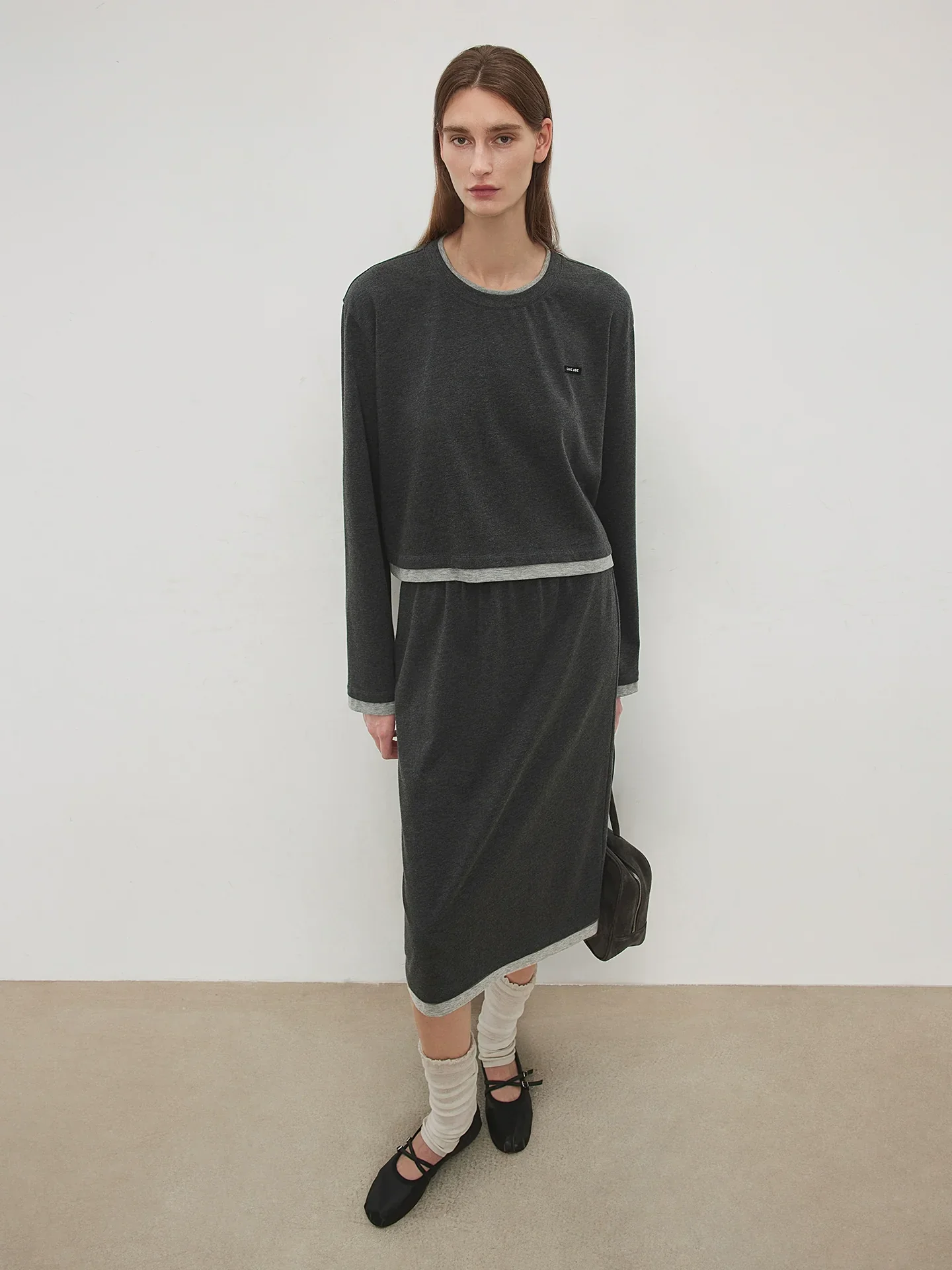 Contrast-TrimKnitCropTop&MidiSkirtSet