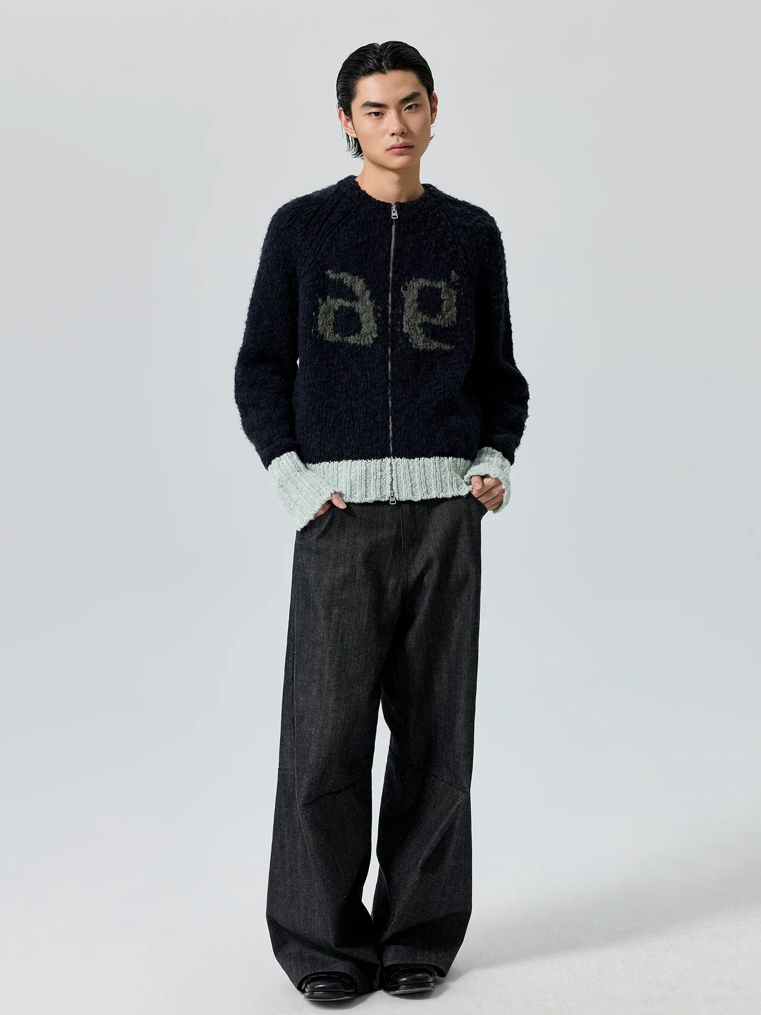 Contrast Zip Wool Cardigan - Image 4