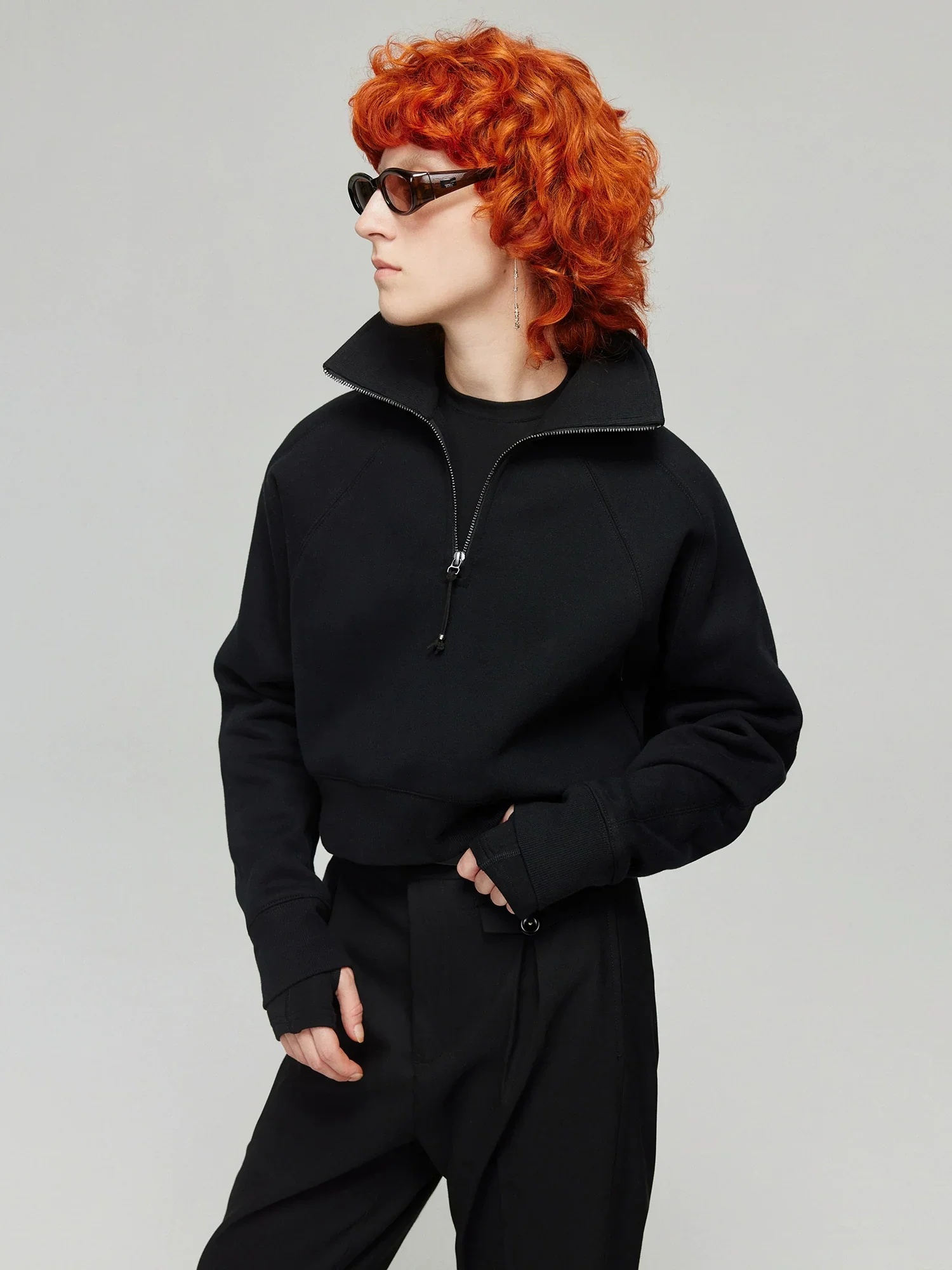 Cropped Half-Zip Mock-Neck Raglan Sweatshirt - Image 3