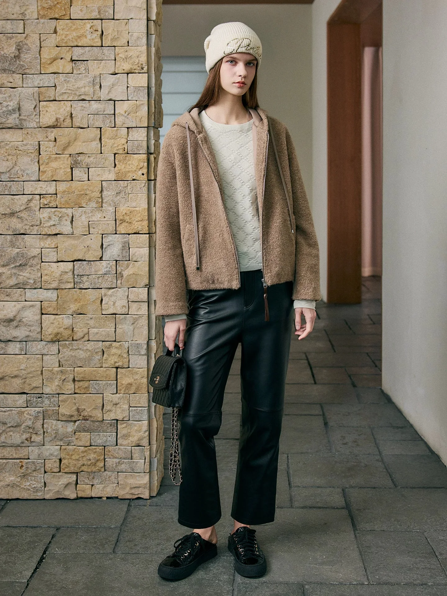 Cropped Leather-Look Pants - Image 4