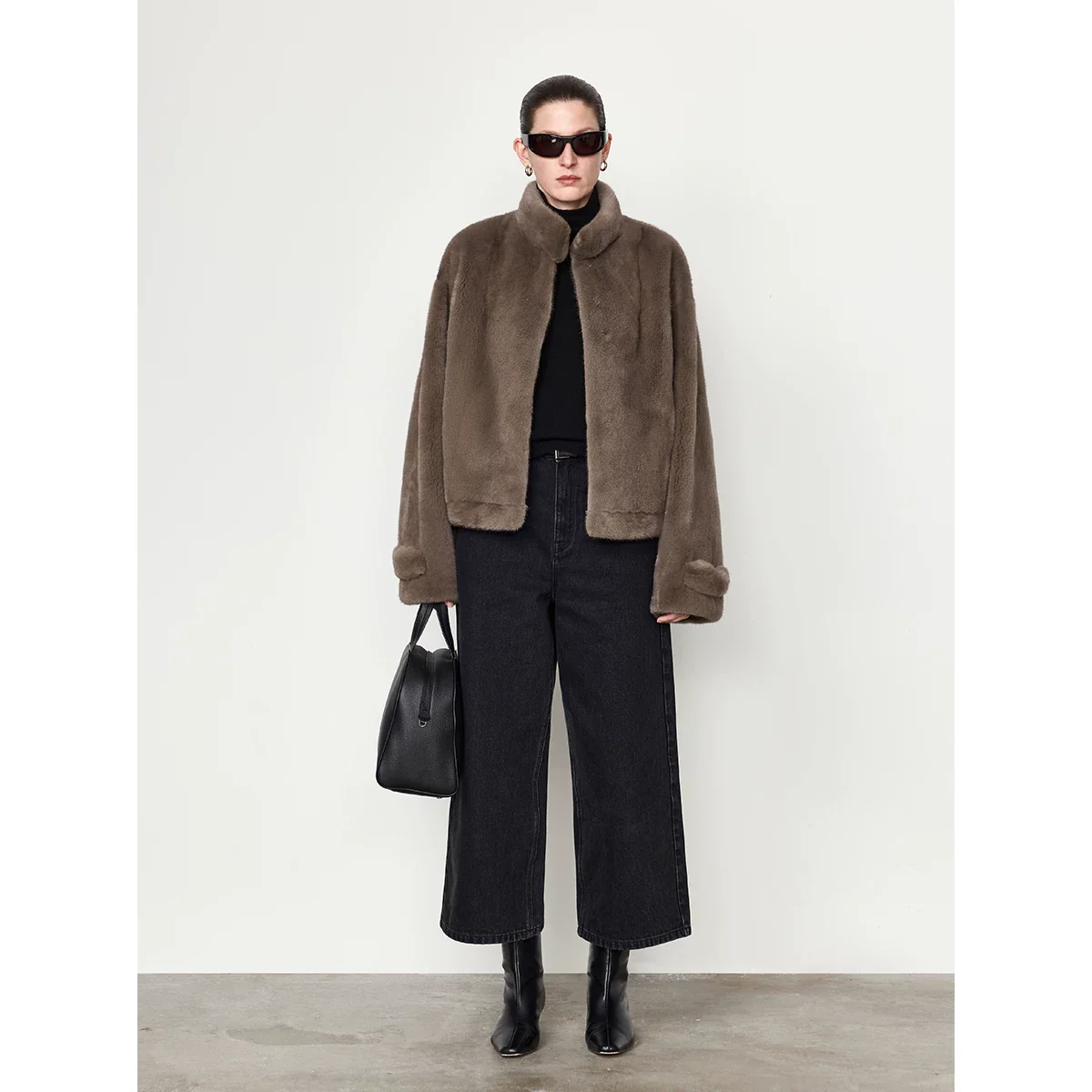 Cropped Mink Jacket - Image 4