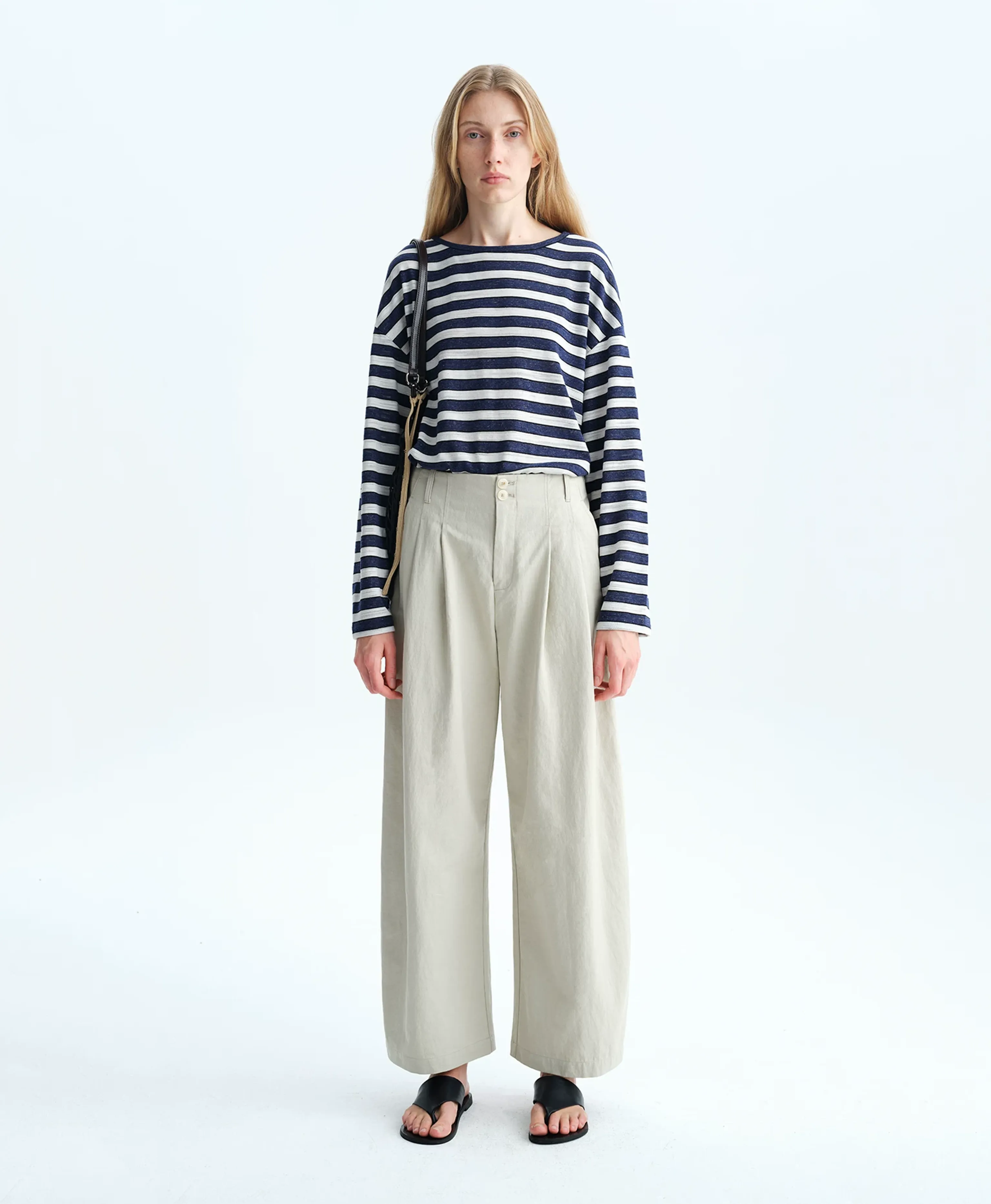 Curved Double-Pleat Wide-Leg Trousers - Image 3