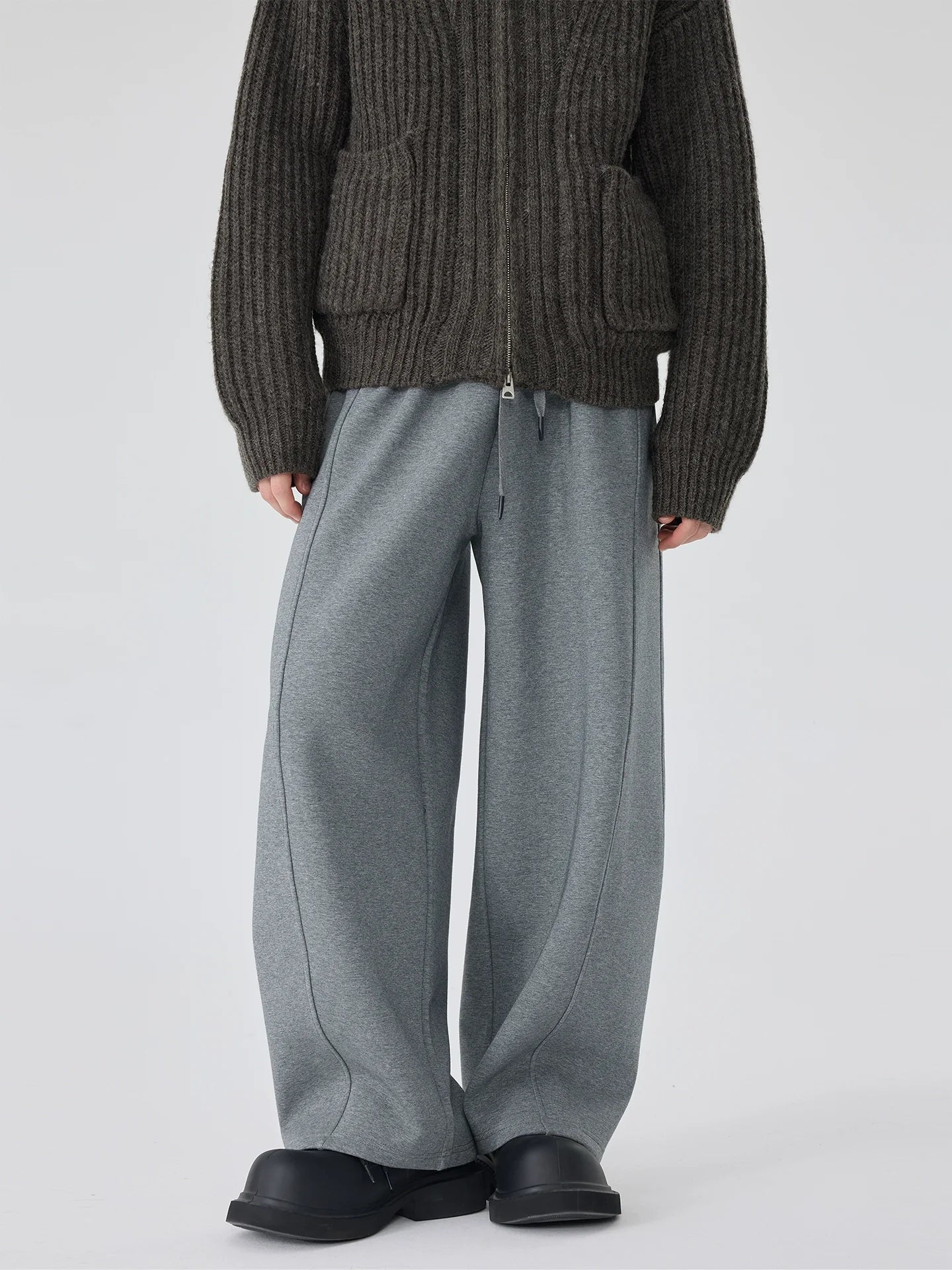 Curved Seam Wide-Leg Sweatpants - Image 3