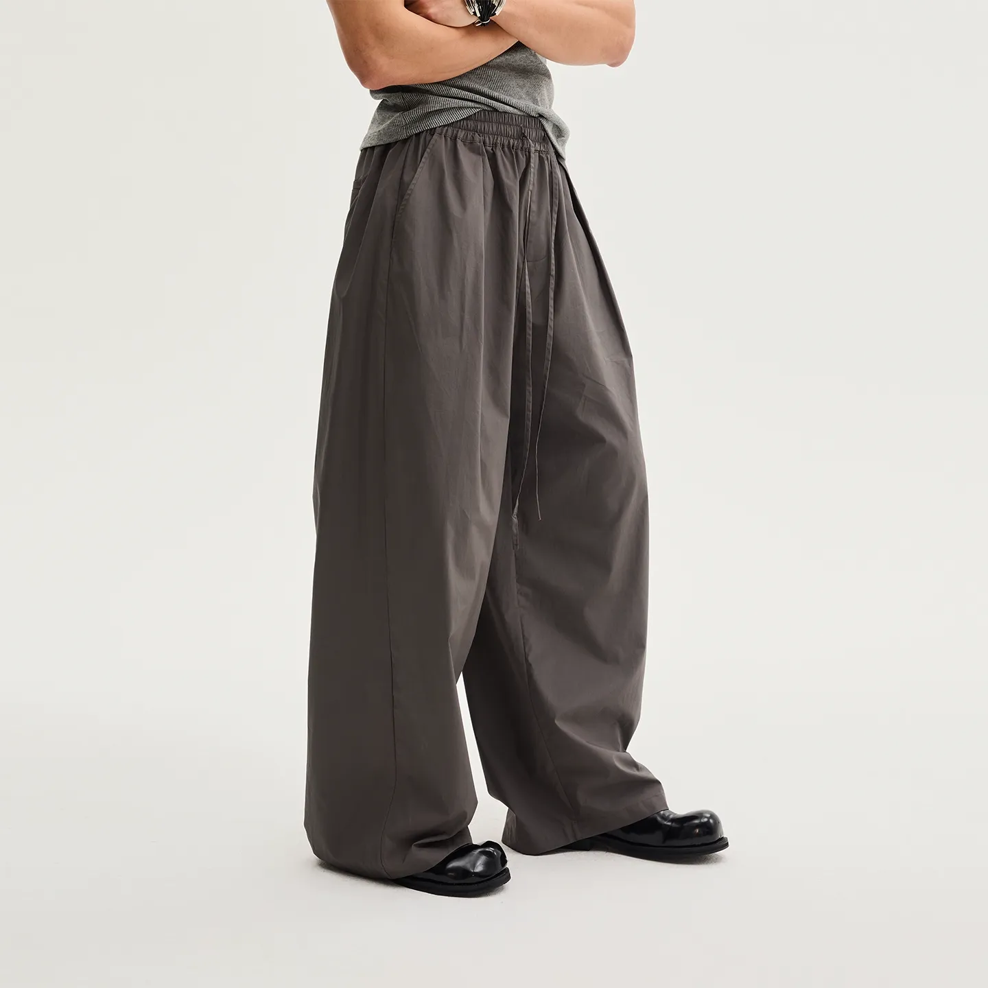 Curved Two-Tone Trousers - Image 7