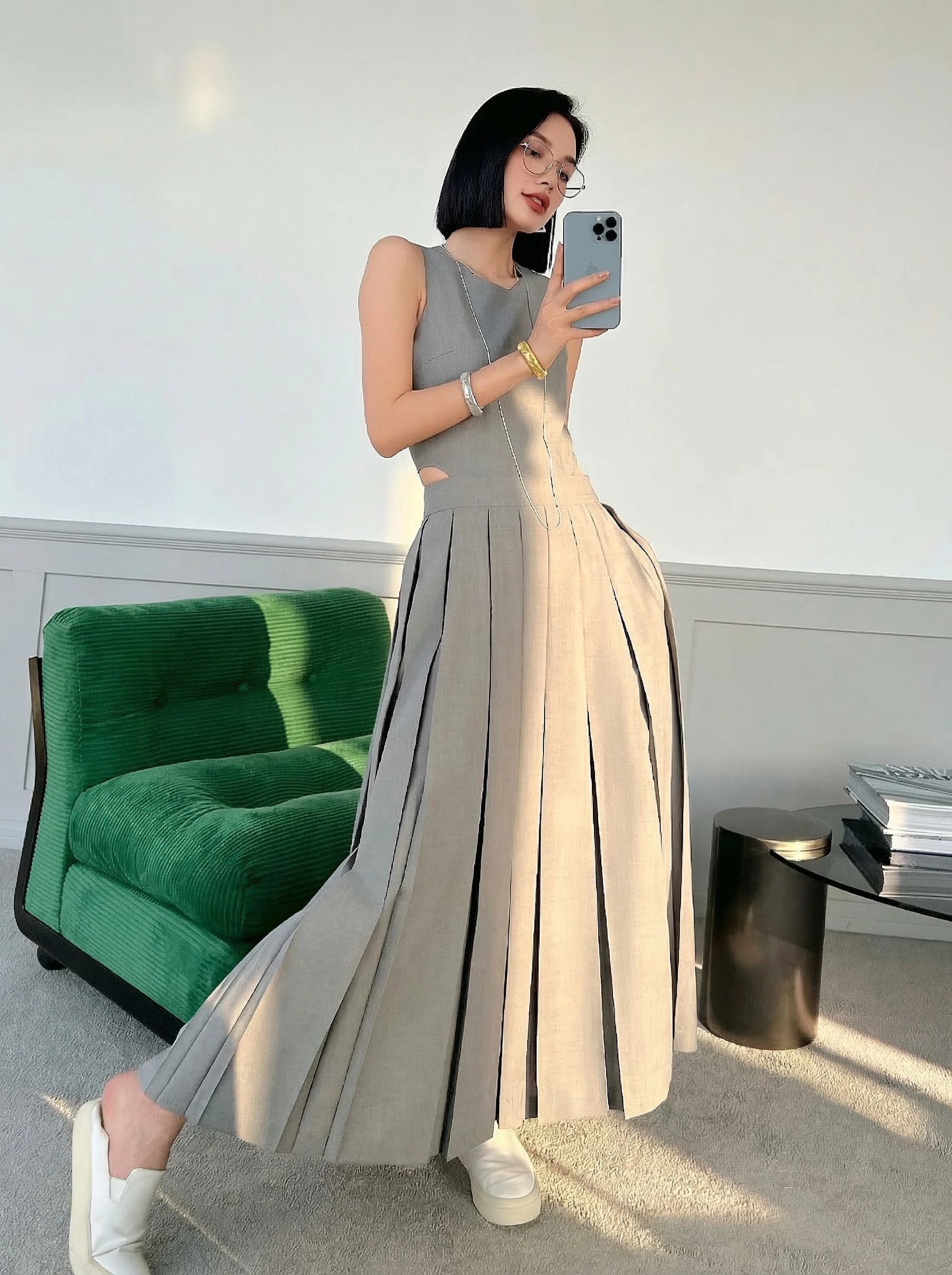 Cutout Pleated Midi Dress - Image 12