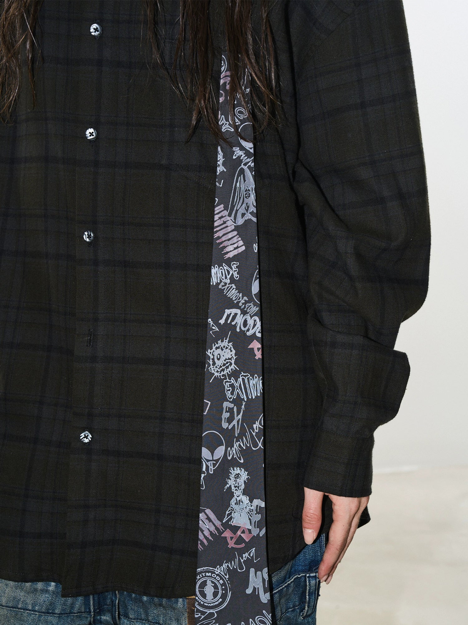 Detachable Graffiti Tie Plaid Shirt - Image 2