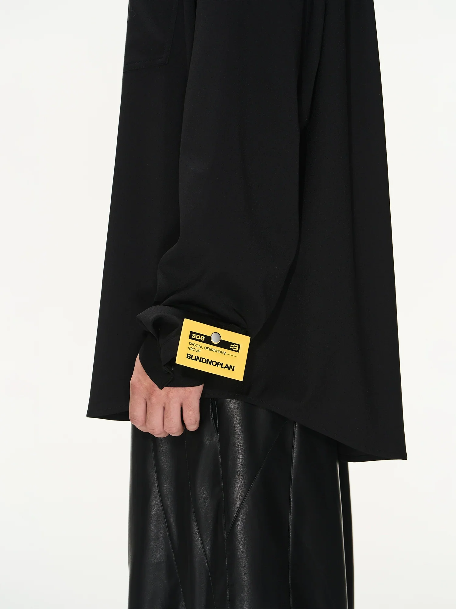 Detachable Lapel Card Shirt - Image 3
