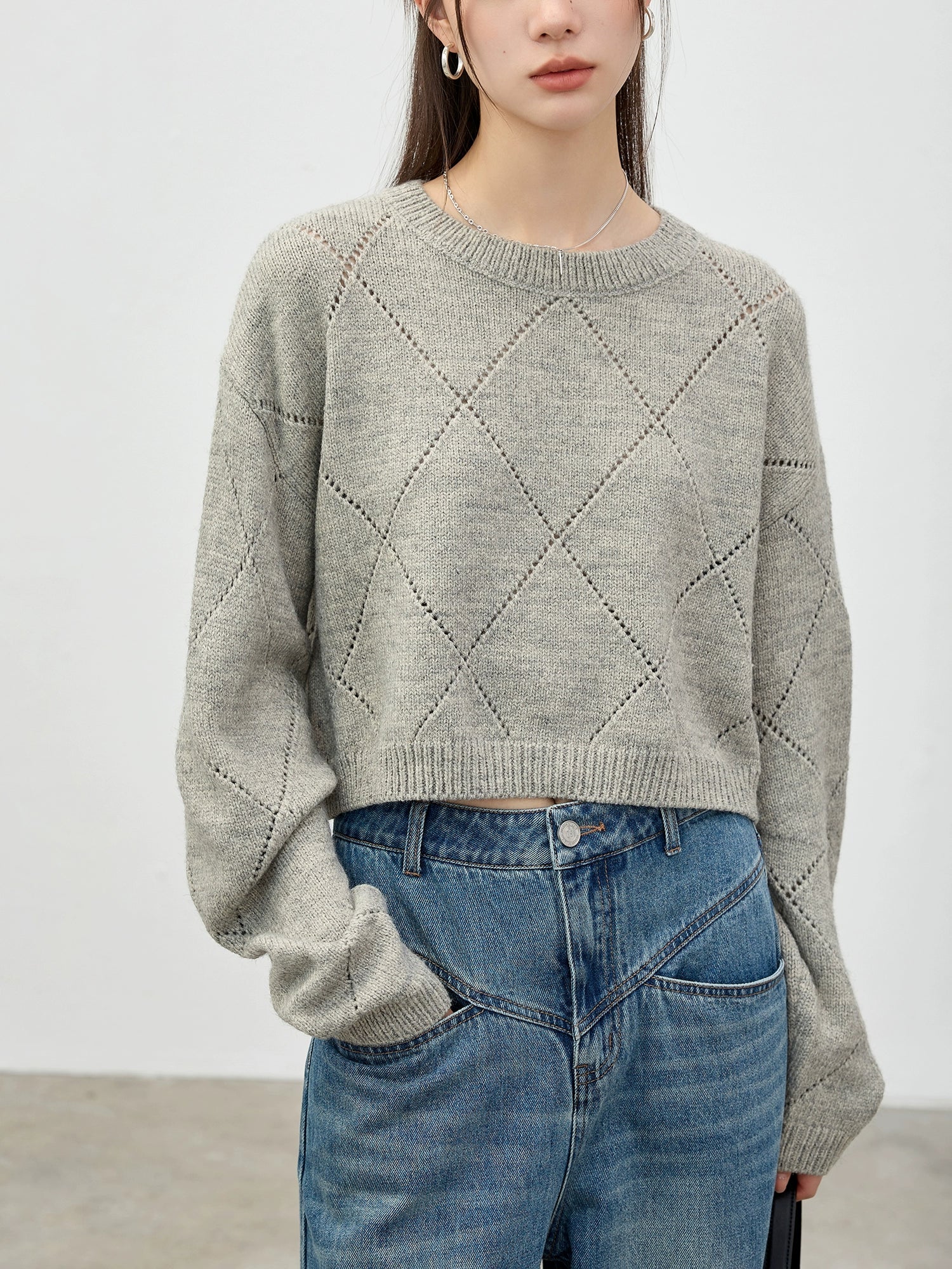 Diamond-Knit Pullover Sweater - Image 4
