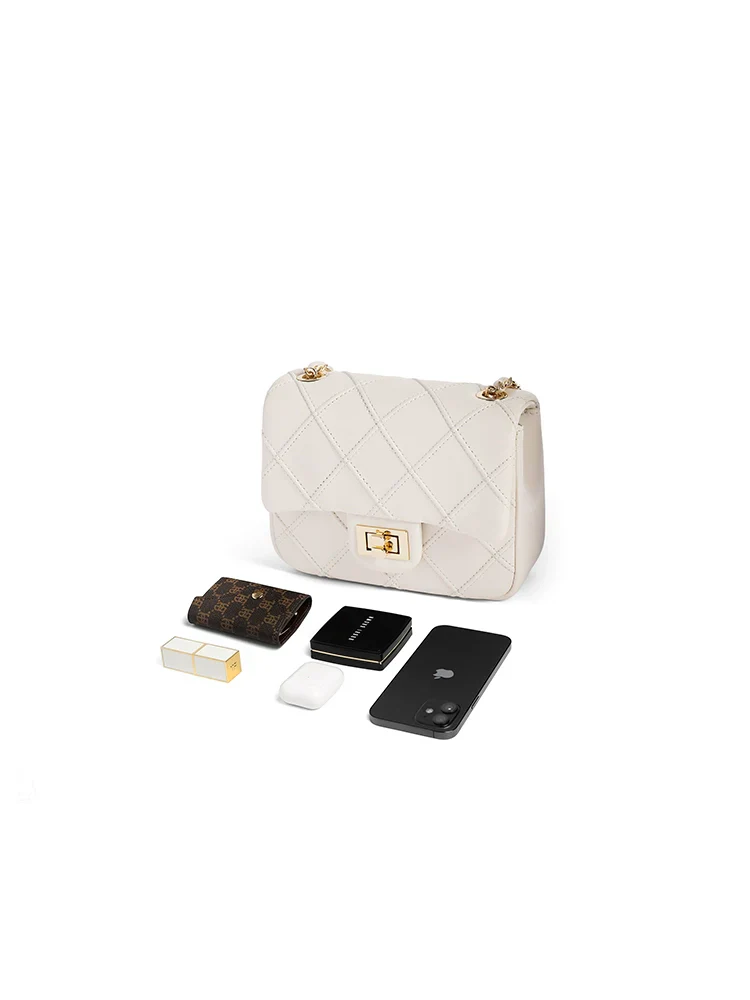Diamond Quilted Flap Bag - Image 3