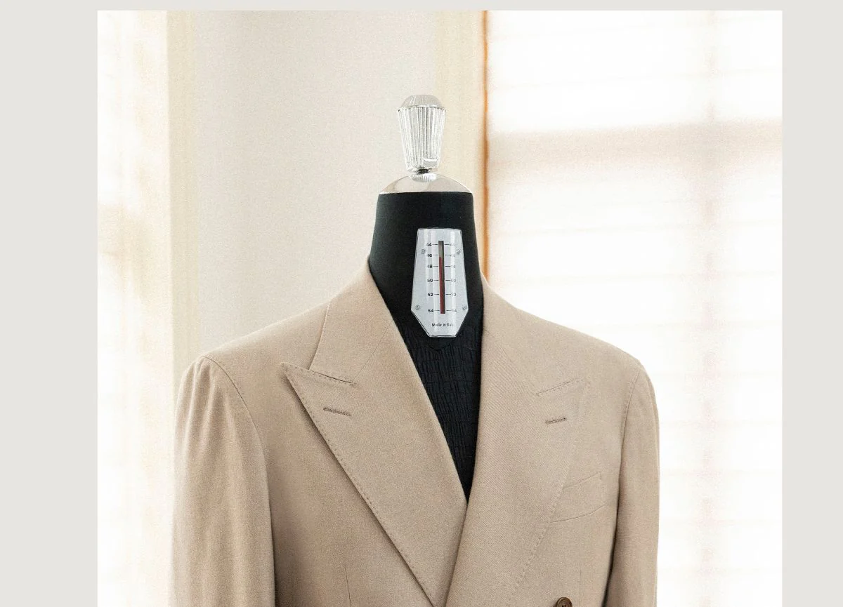 Double-Breasted Beige Suit - Image 2