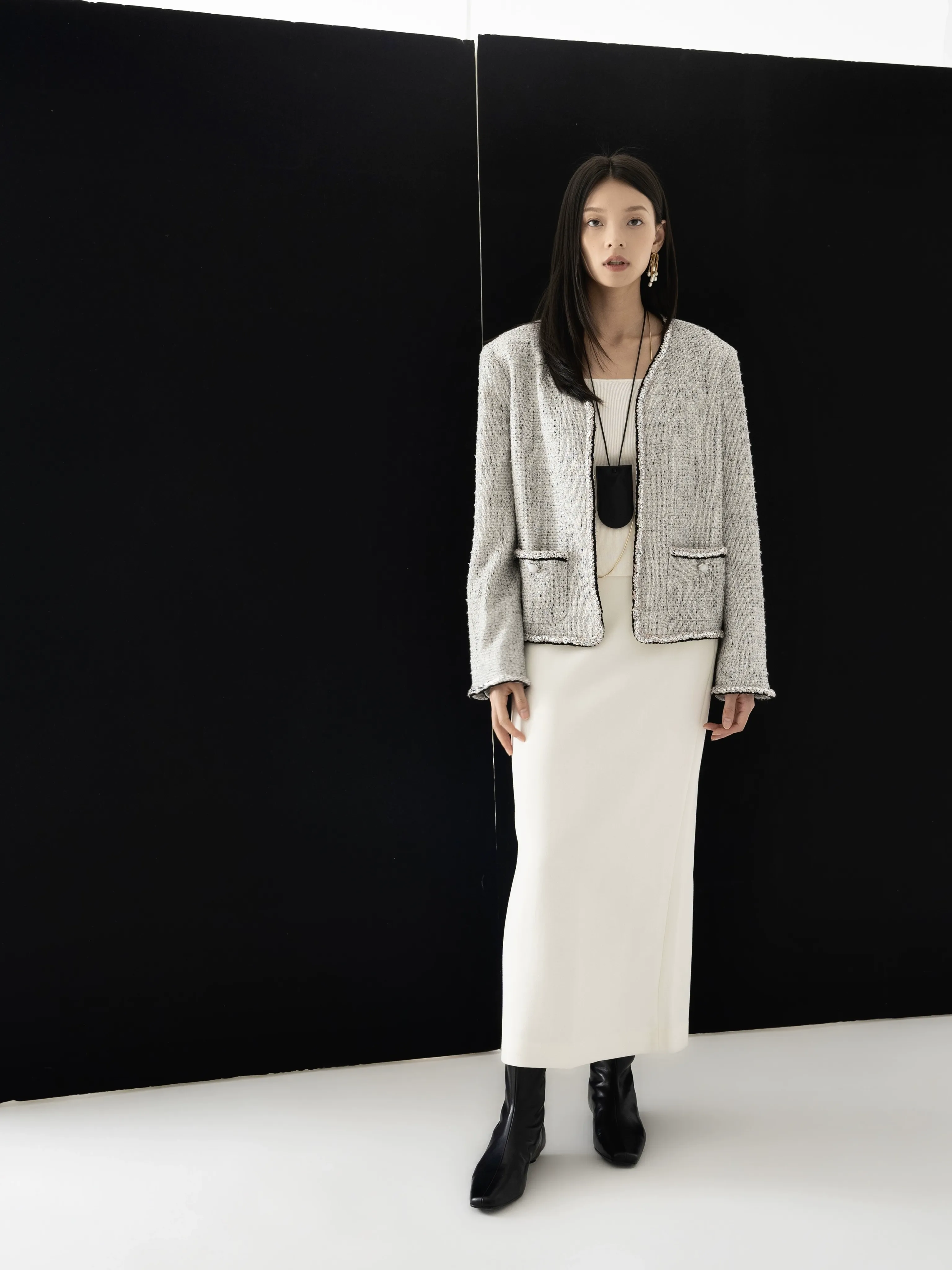 Double-Layered Wool Slim Skirt - Image 8