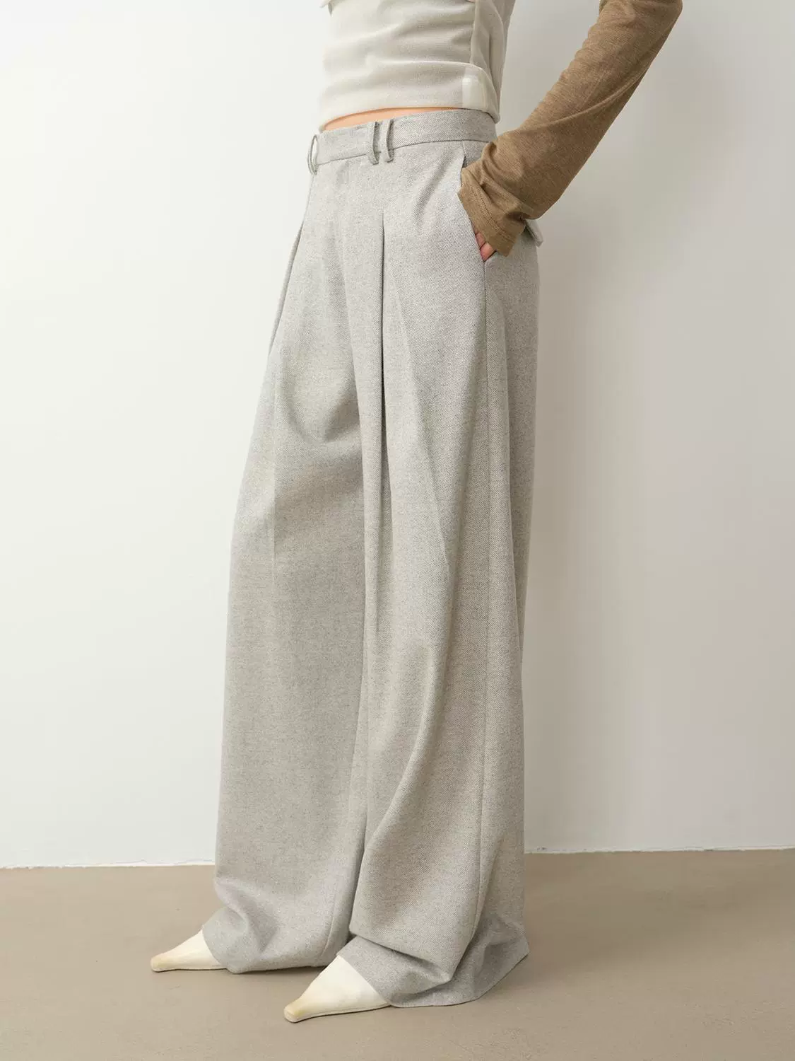 Double-Pleated Wide-Leg Wool Trousers
