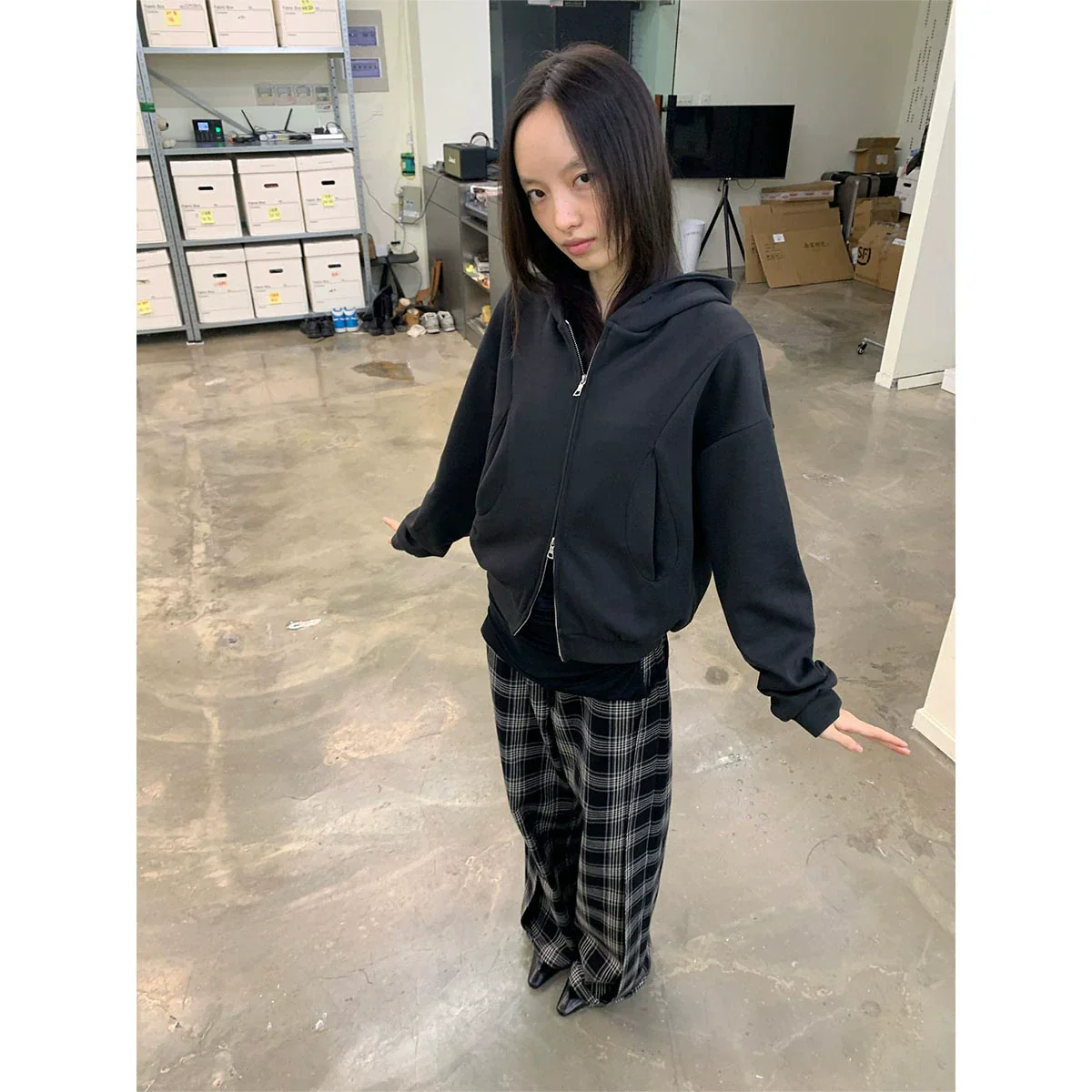 Double-Sided Knit Hooded Zipper Sweatshirt - Image 2