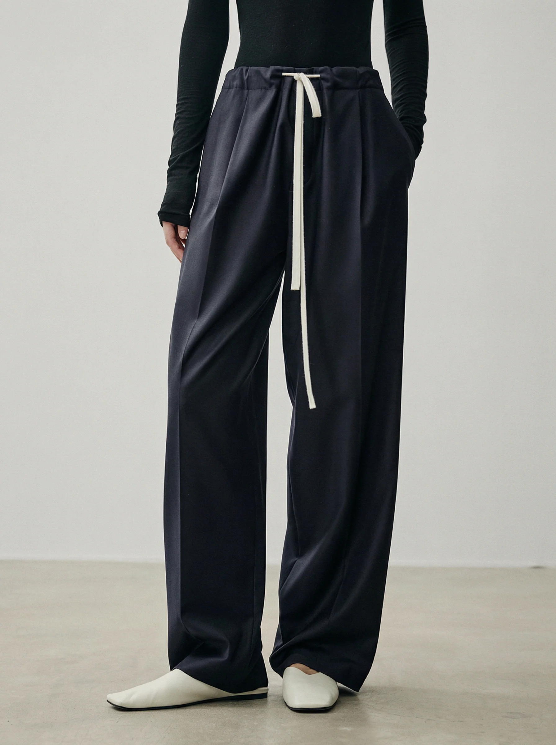 Drawstring Wide-Leg Trousers - Image 7